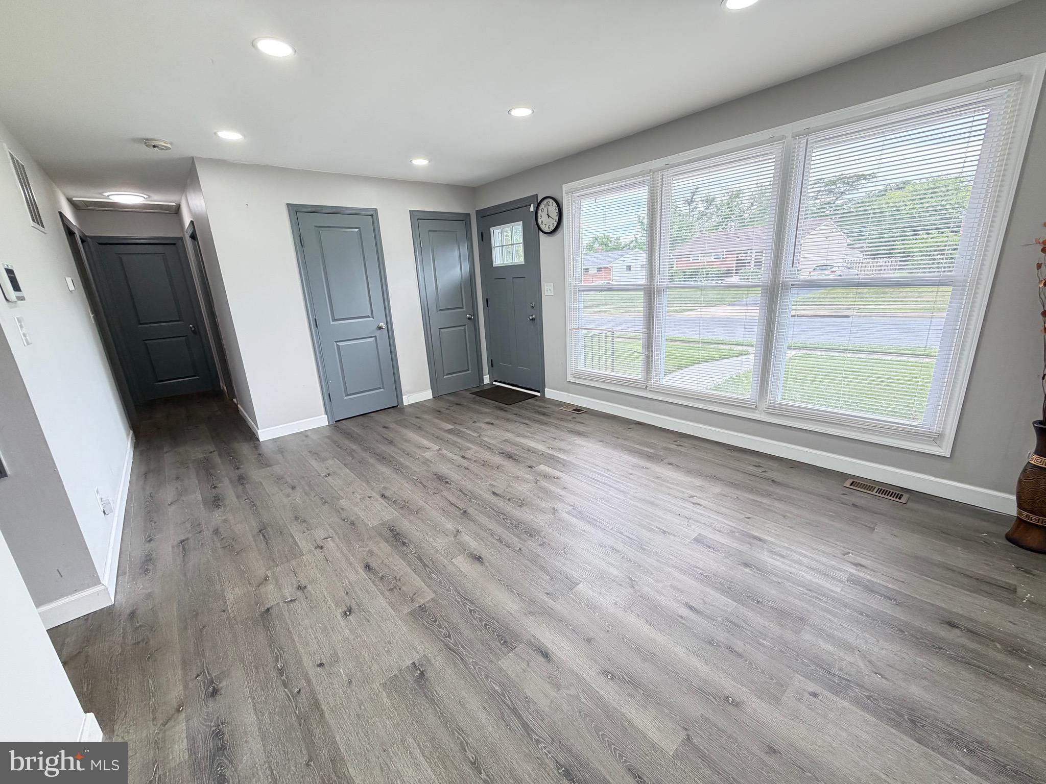 RANDALLWOOD - Residential