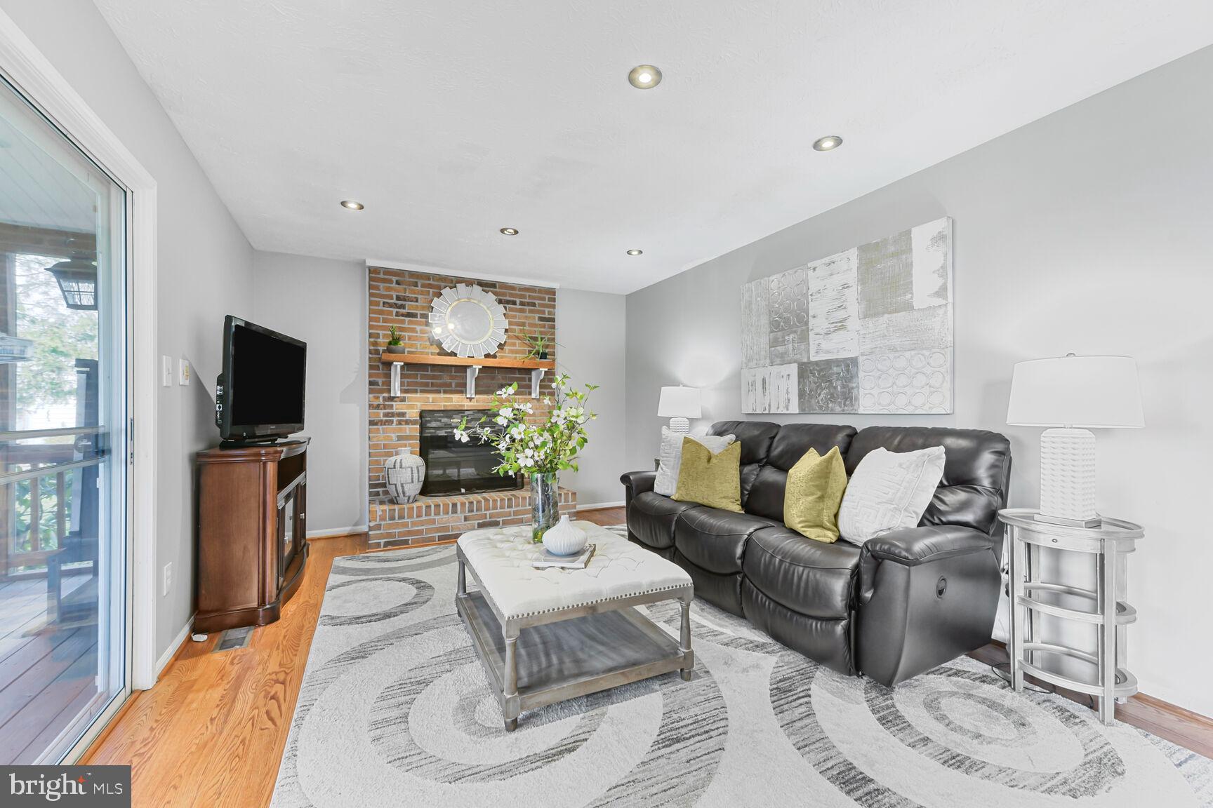 MONTEREY ESTATES - Residential