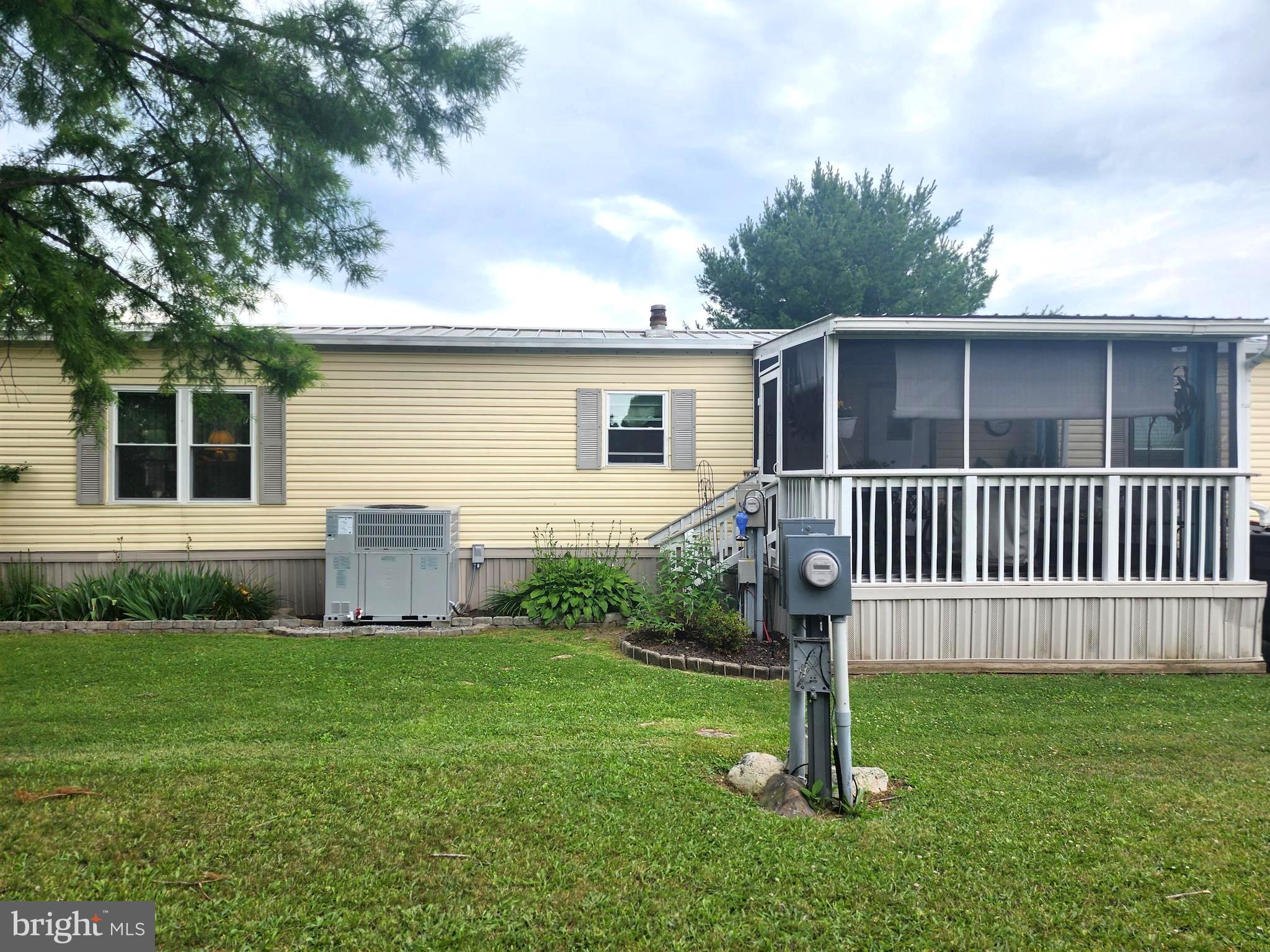 LINCOLN ESTATES PARK - Residential