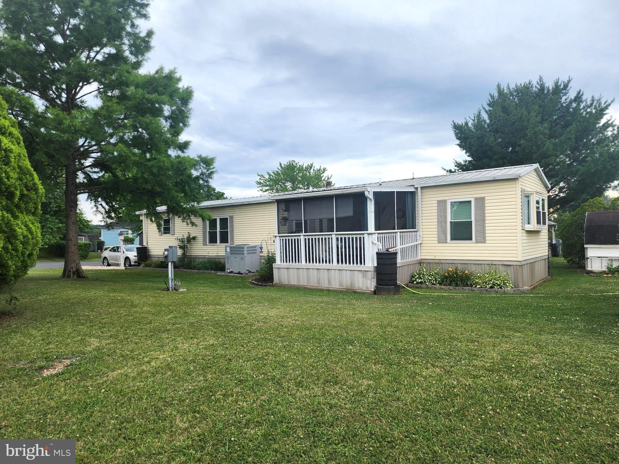 LINCOLN ESTATES PARK - Residential