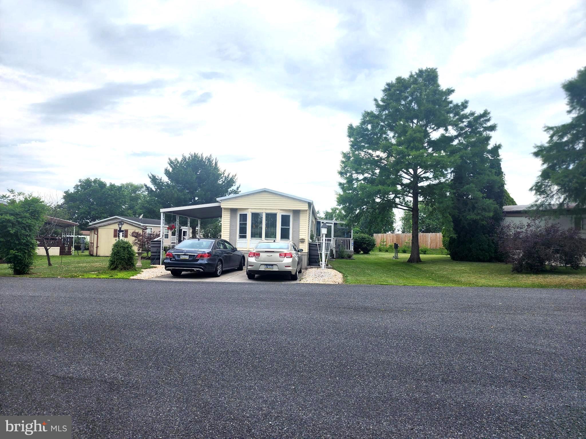 LINCOLN ESTATES PARK - Residential