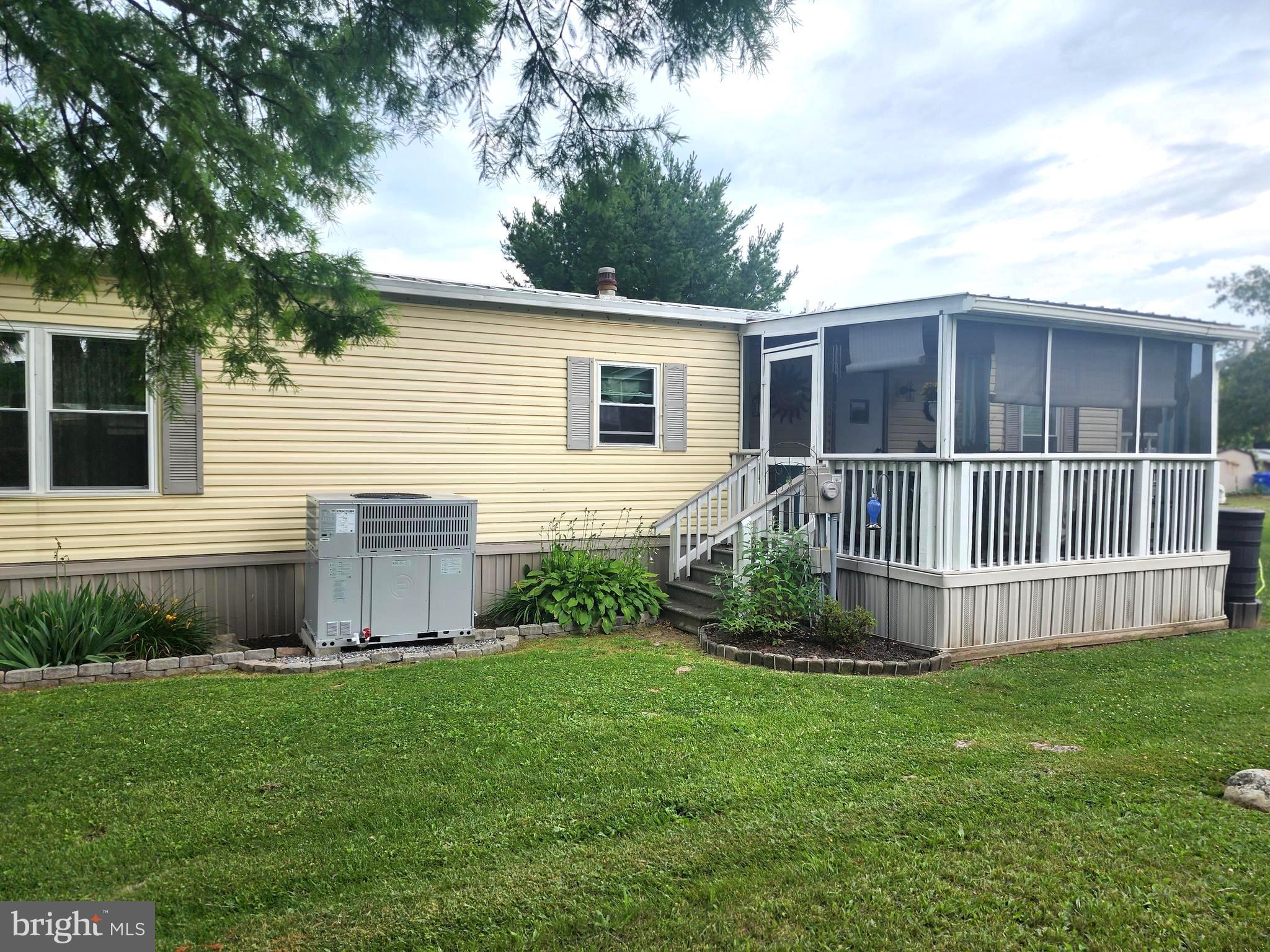 LINCOLN ESTATES PARK - Residential