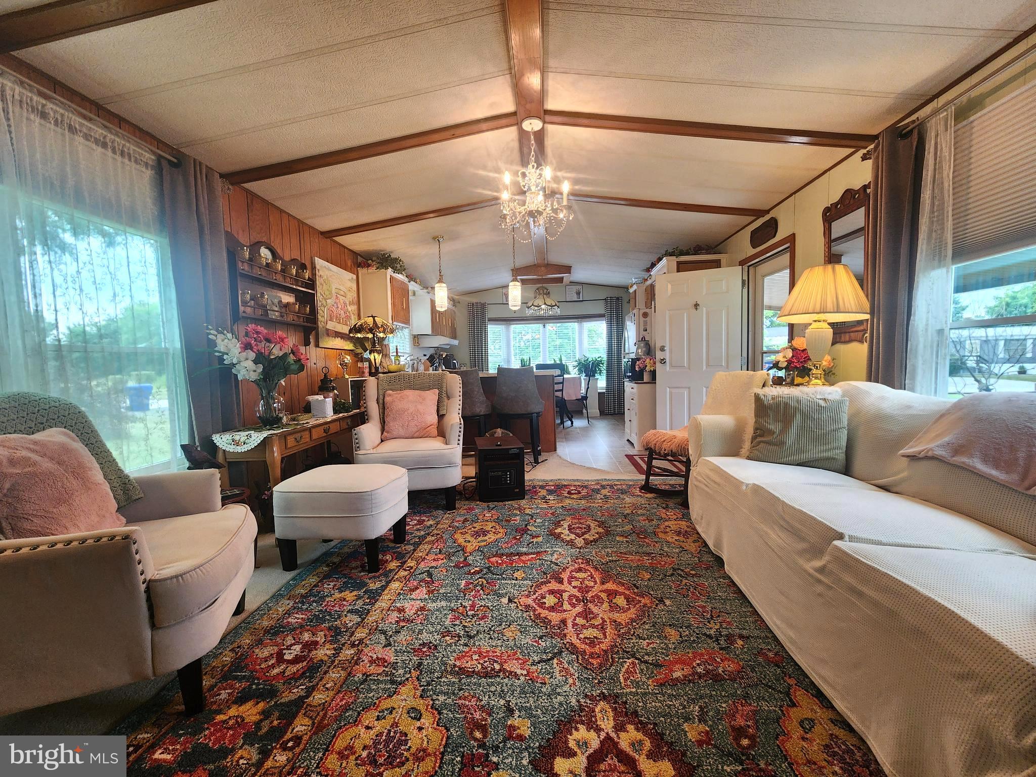 LINCOLN ESTATES PARK - Residential