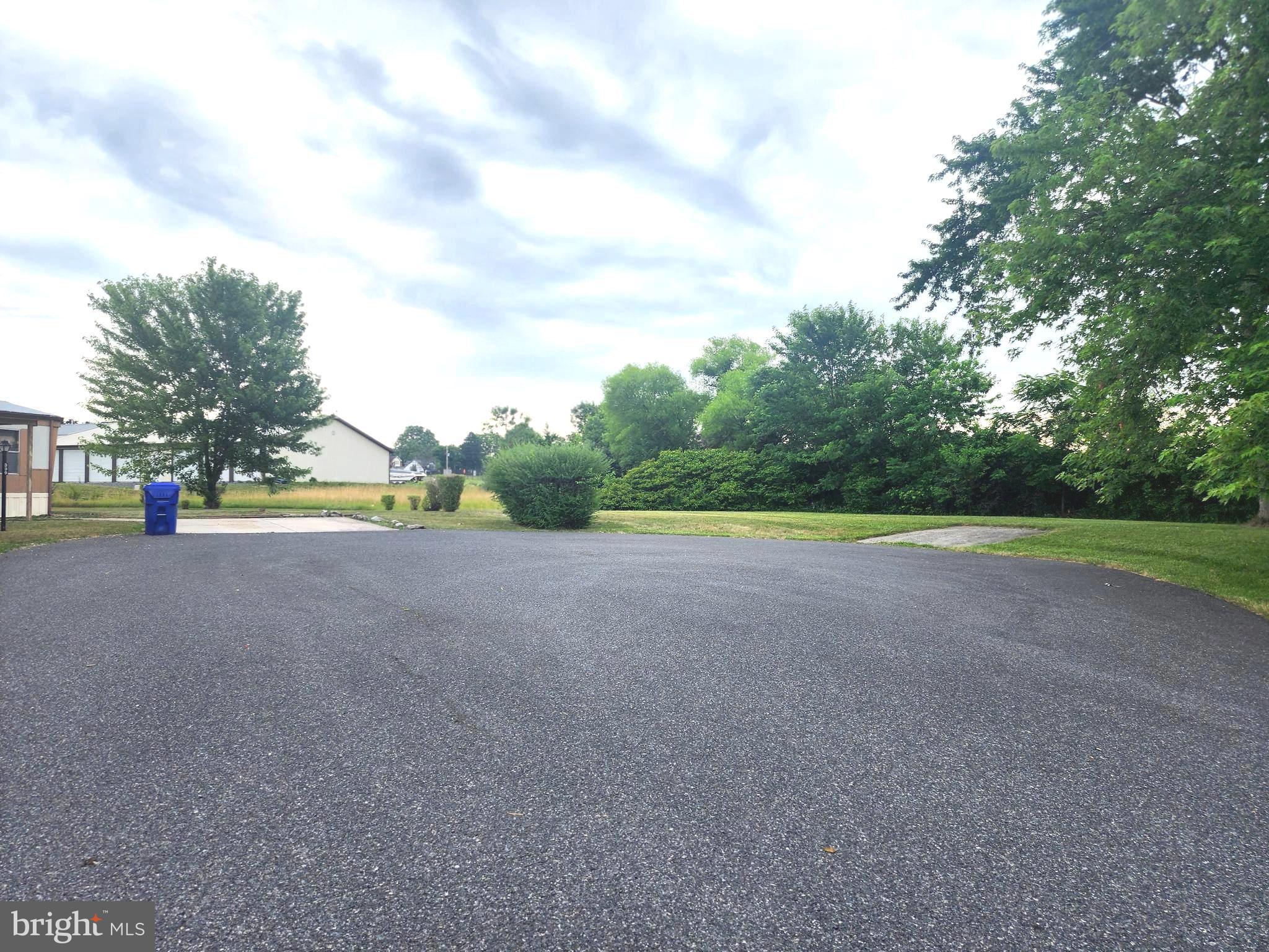 LINCOLN ESTATES PARK - Residential