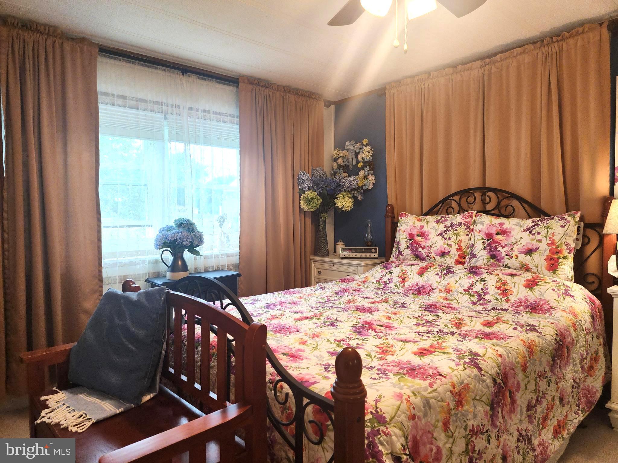 LINCOLN ESTATES PARK - Residential