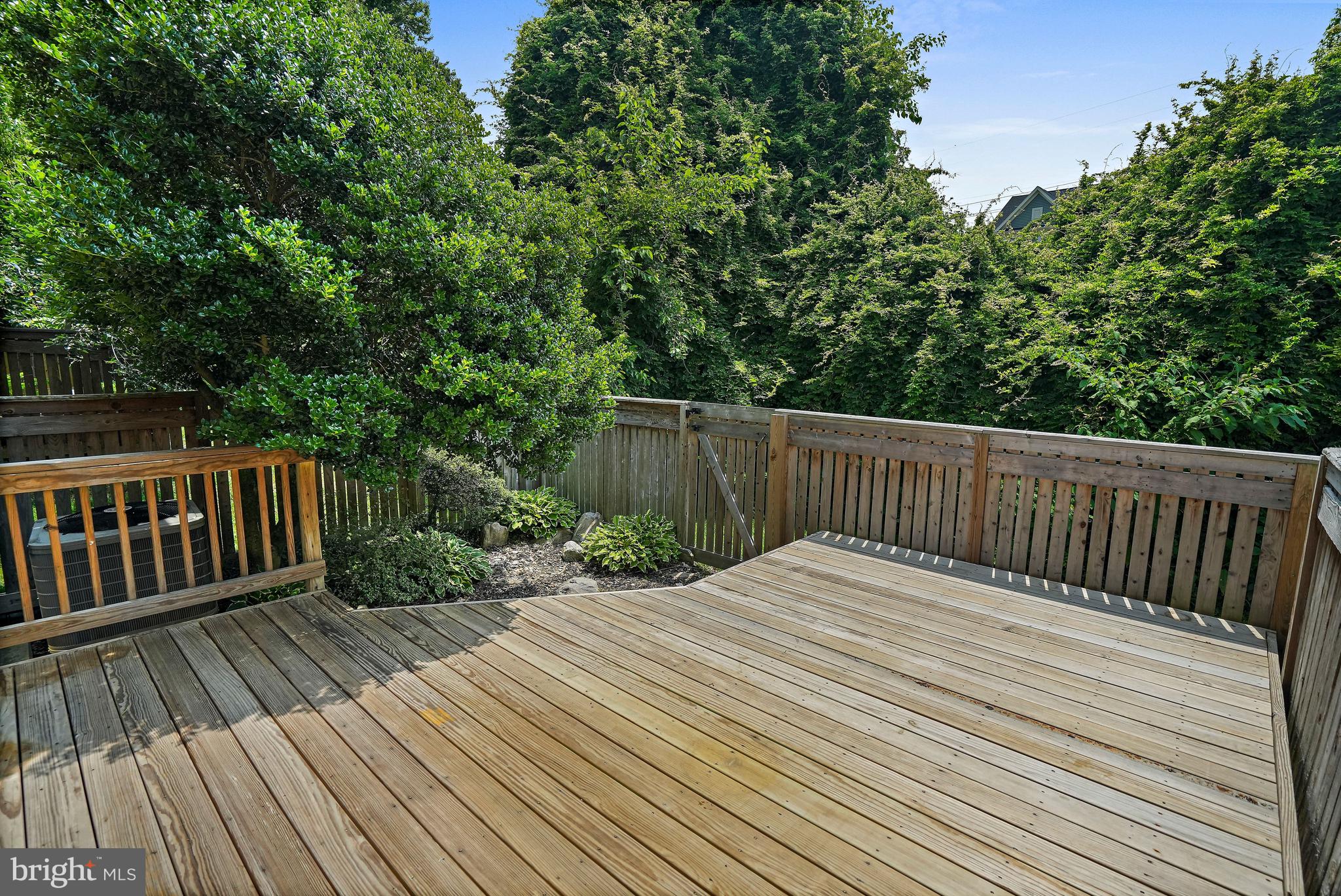 FAIRWAY ISLAND - Residential