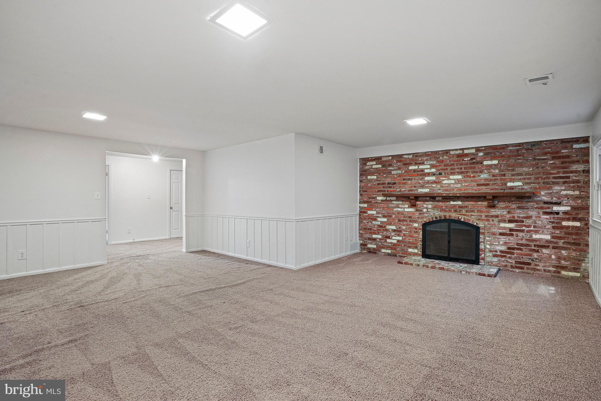 FAIRWAY ISLAND - Residential