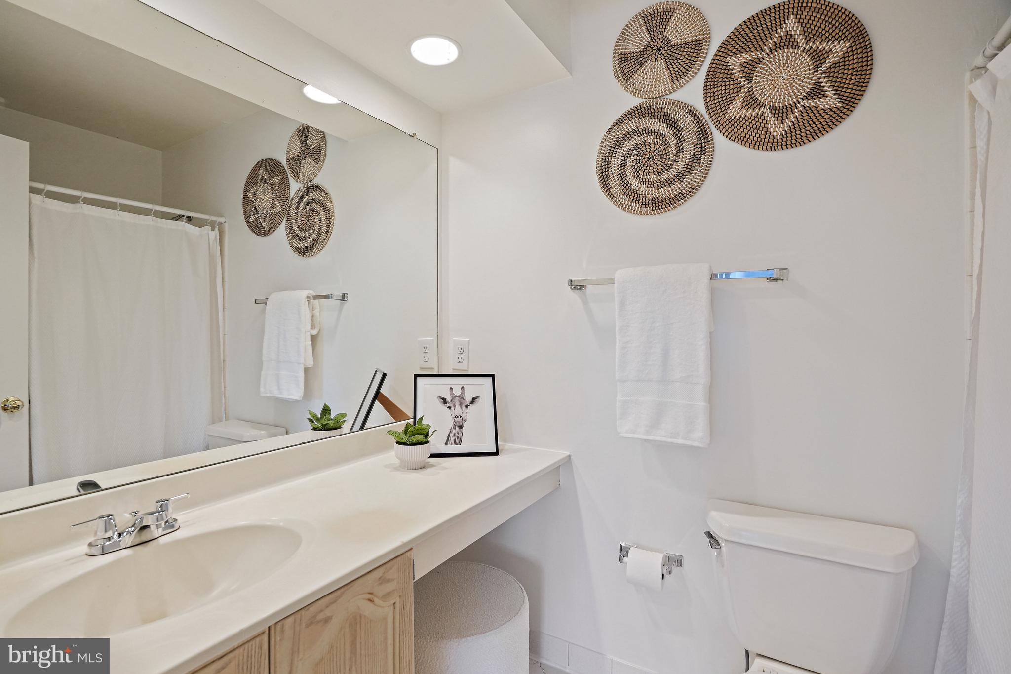 FAIRWAY ISLAND - Residential
