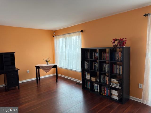 SPRING KNOLL - Residential