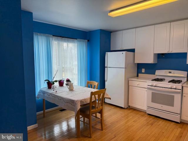 SPRING KNOLL - Residential