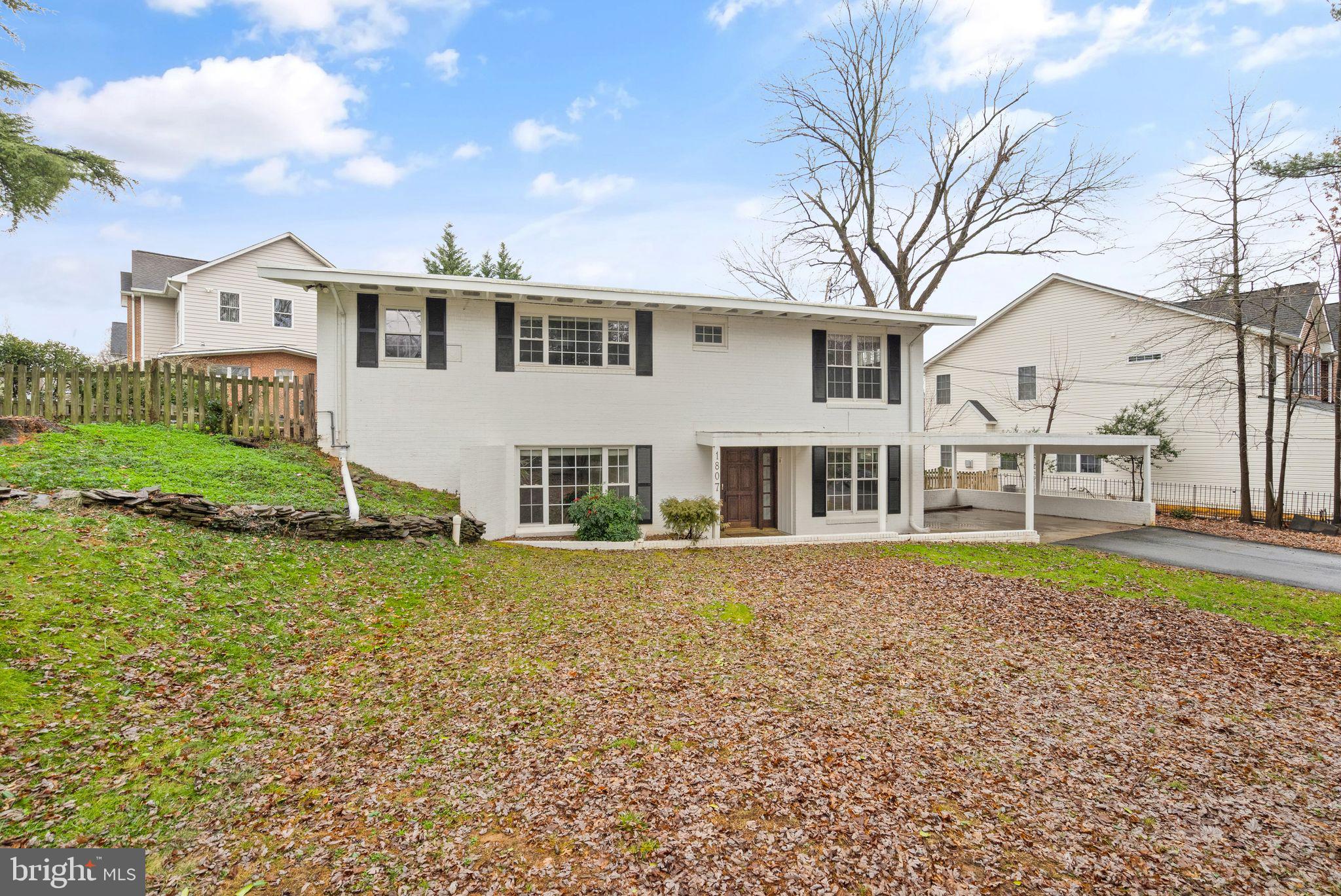 GRASS RIDGE - Residential