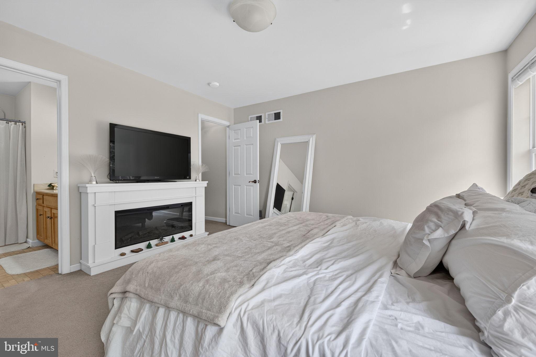 CROSSGATES - Residential