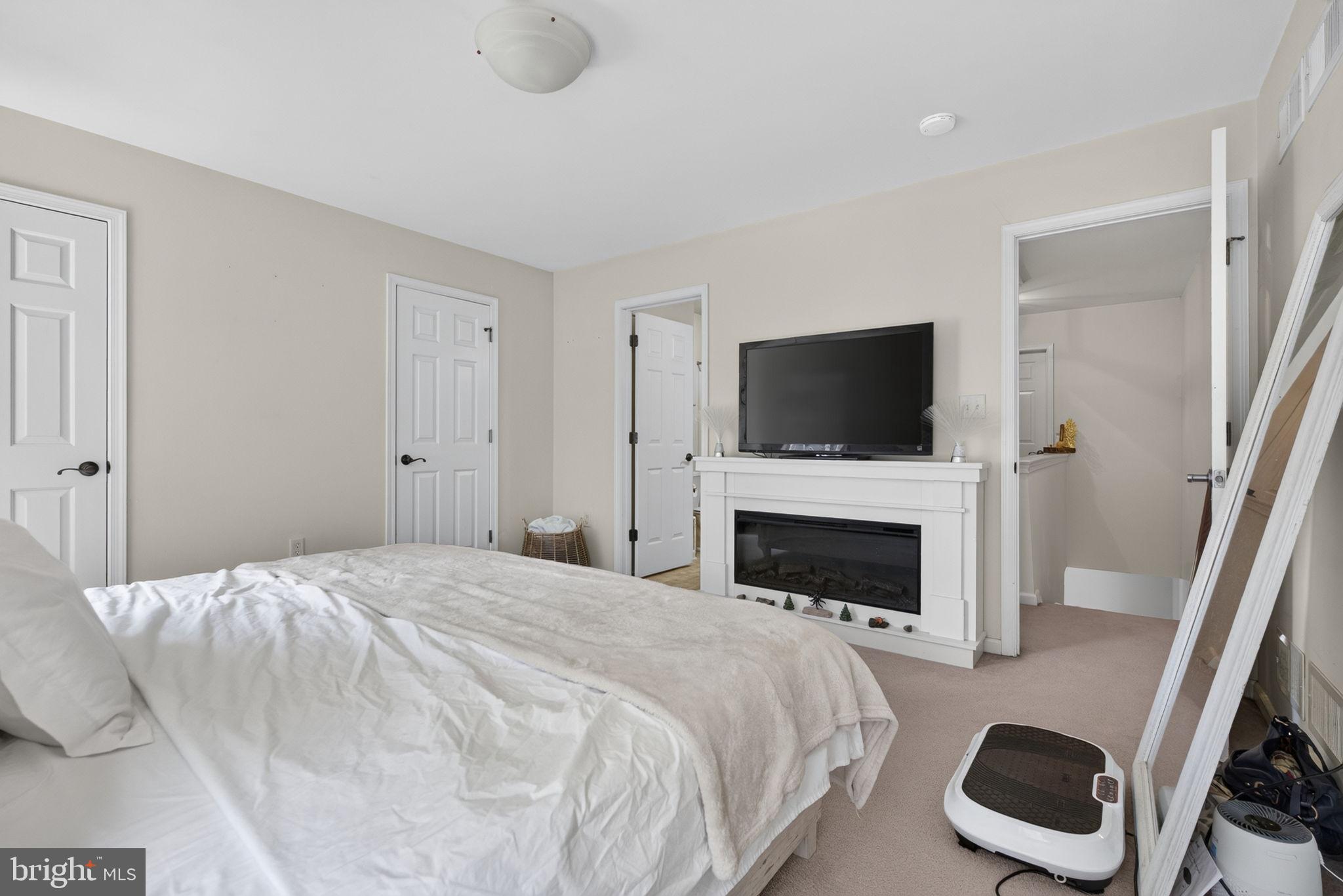 CROSSGATES - Residential