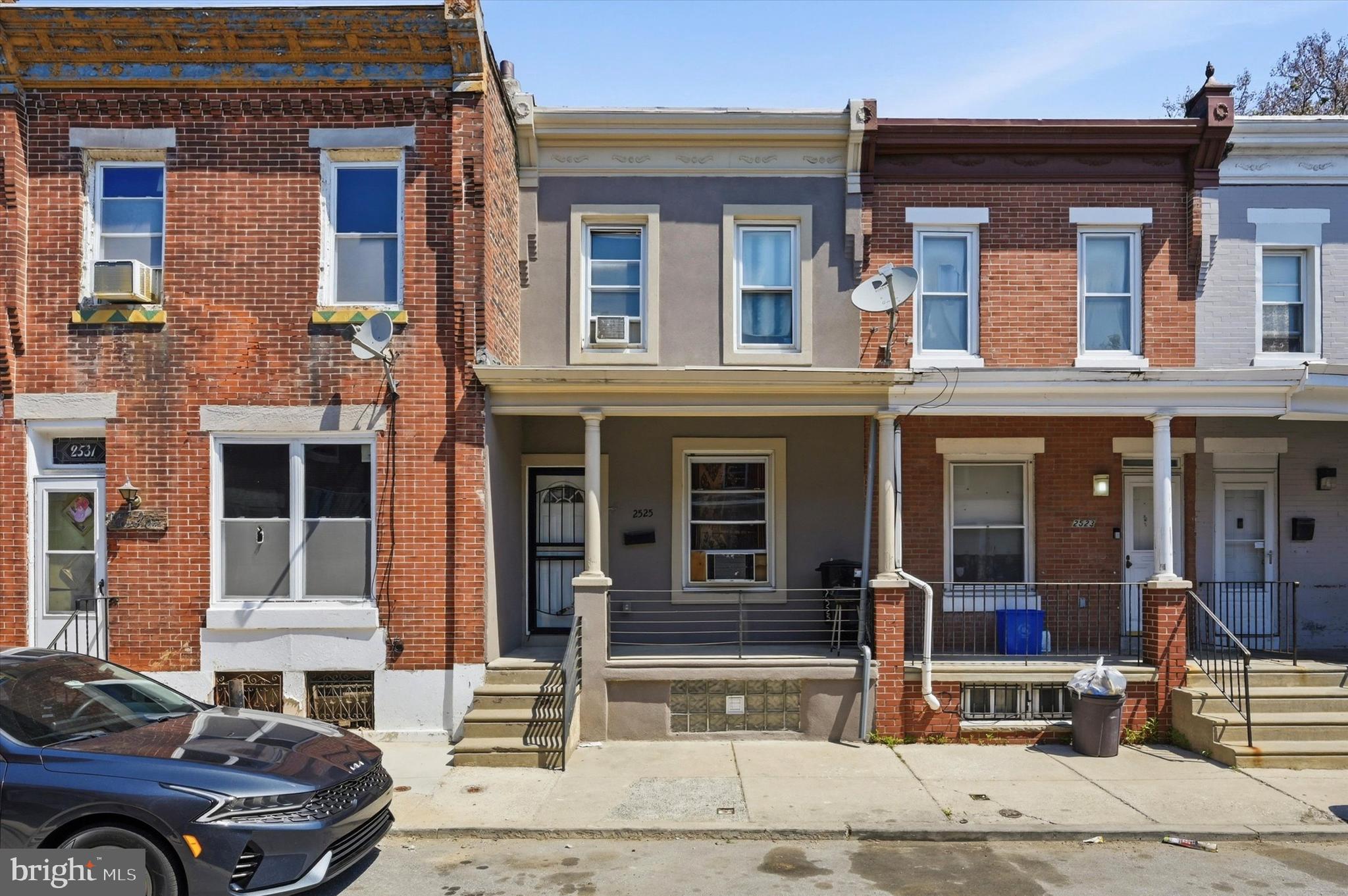 STRAWBERRY MANSION - Residential