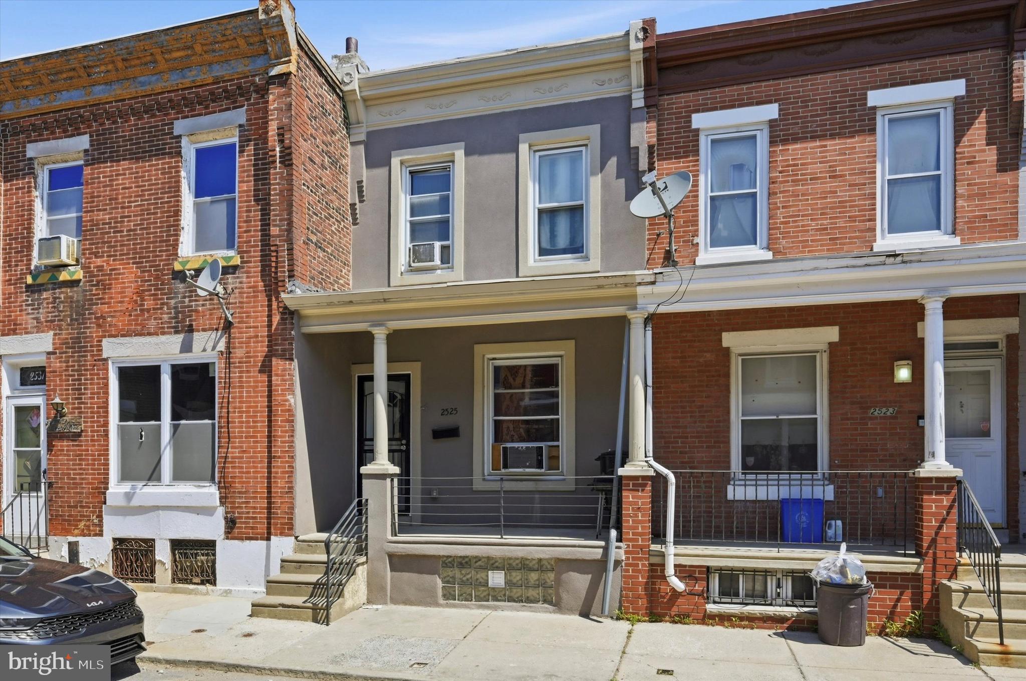STRAWBERRY MANSION - Residential