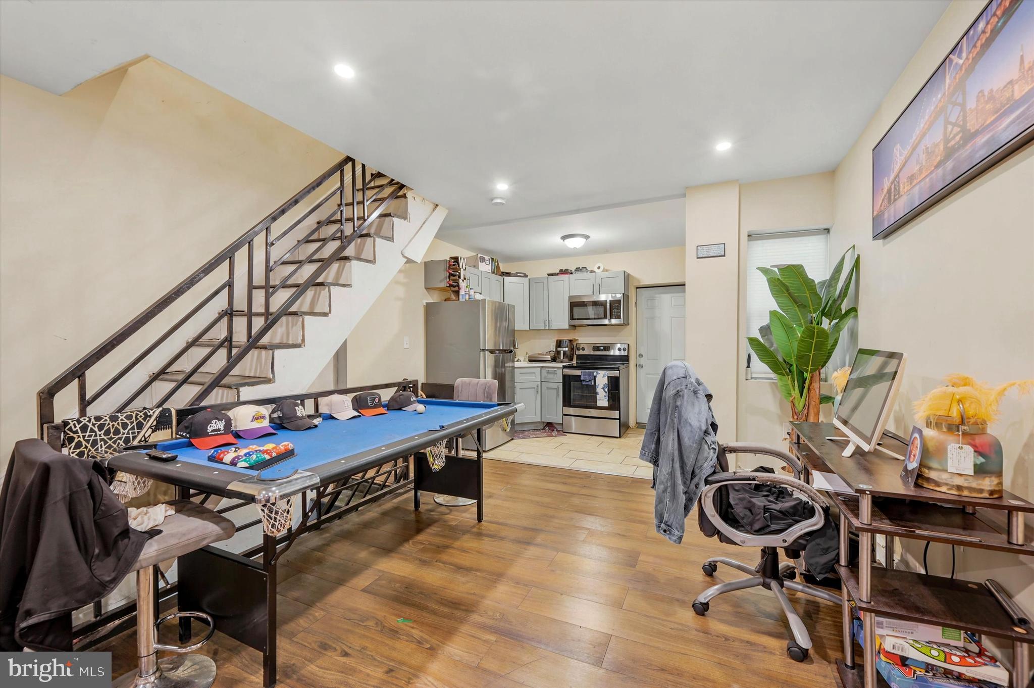 STRAWBERRY MANSION - Residential