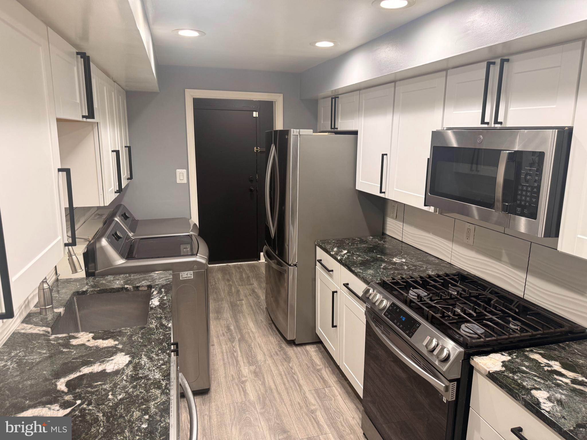 PINES CONDOMINIUM - Residential