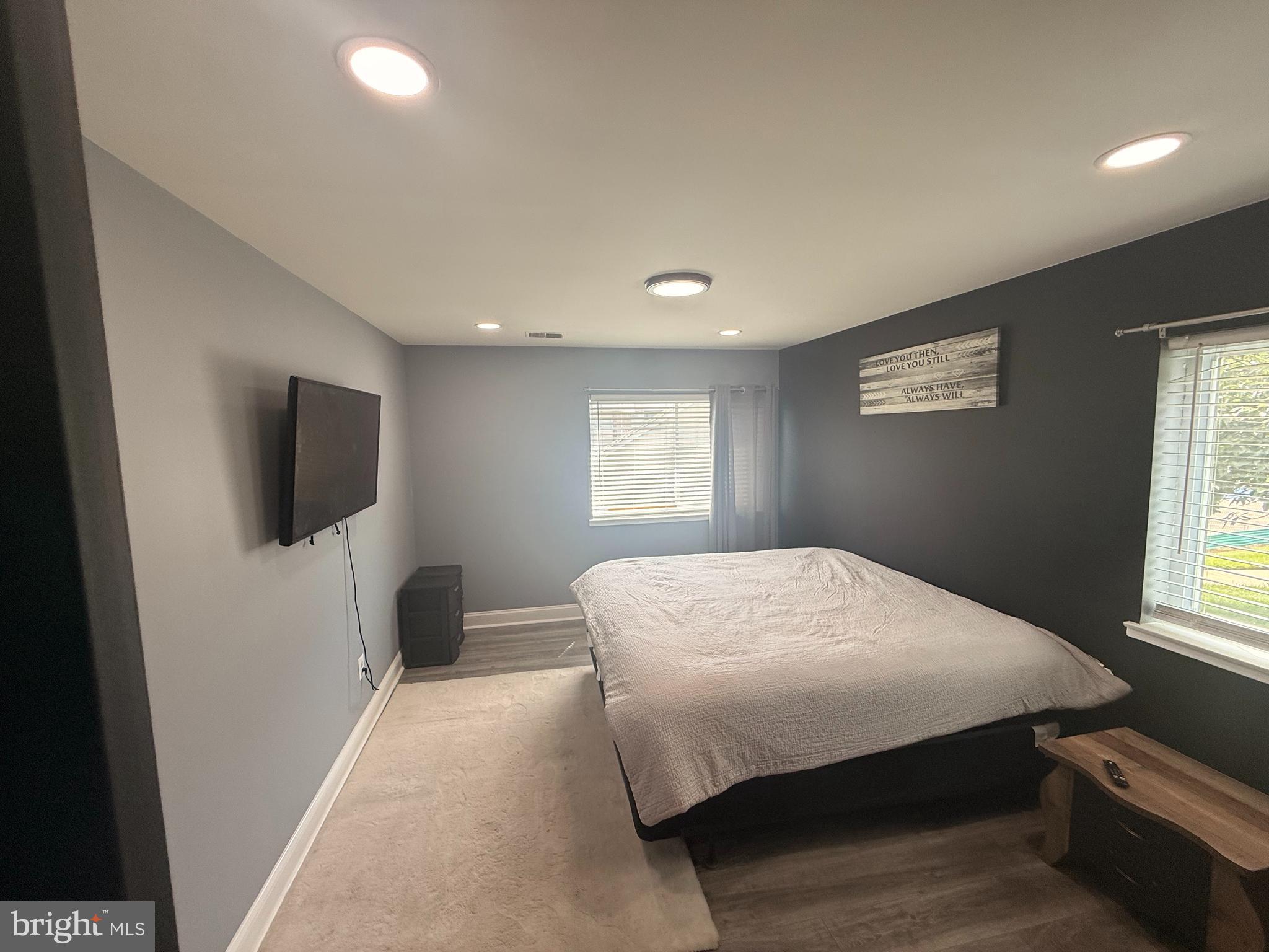 PINES CONDOMINIUM - Residential