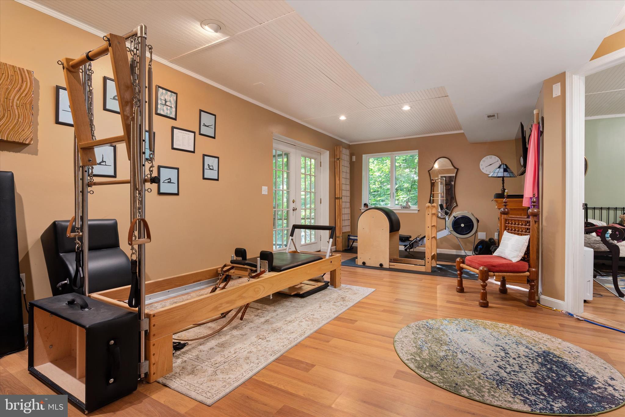 EDGEWATER BEACH - Residential