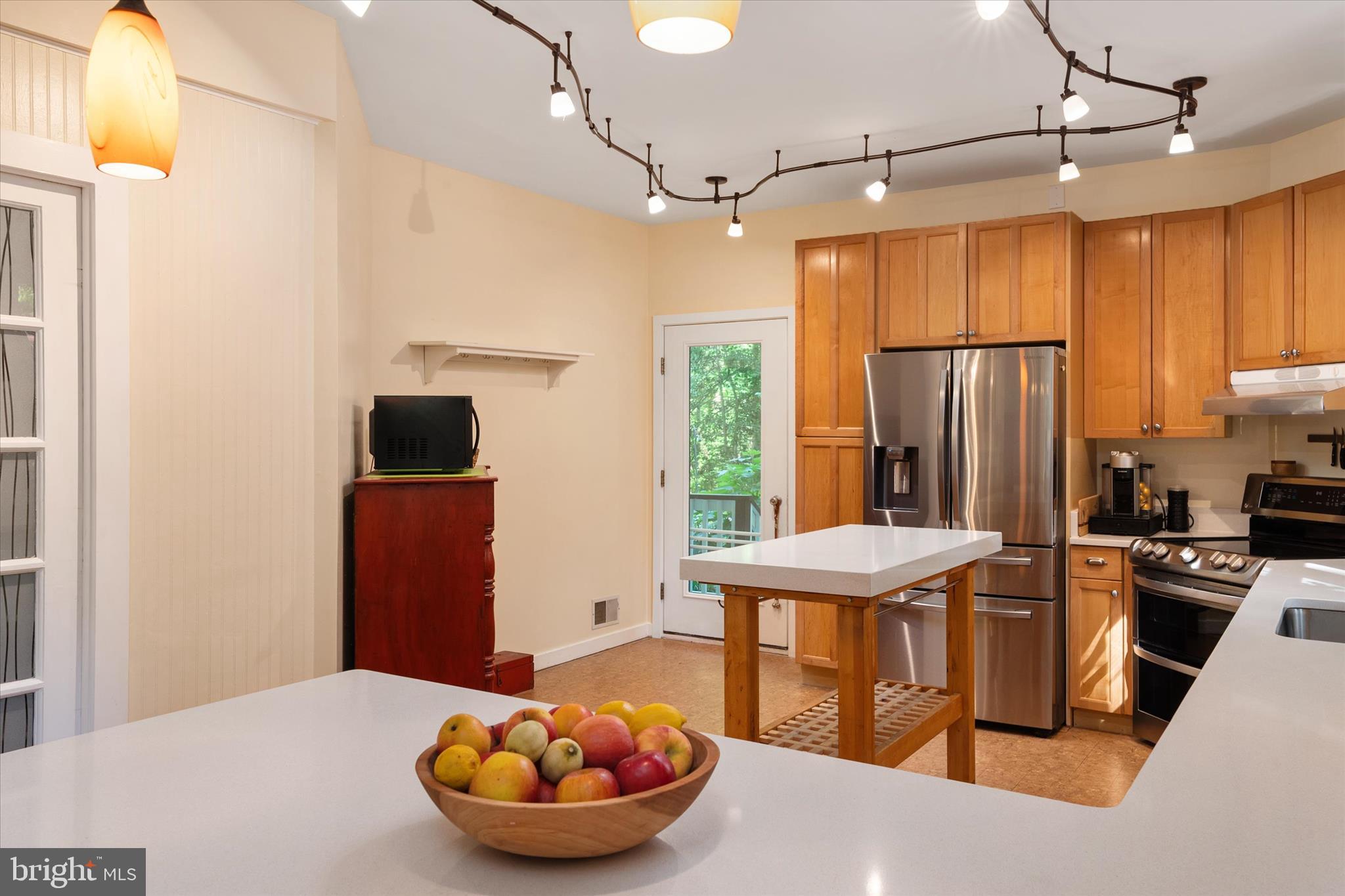 EDGEWATER BEACH - Residential
