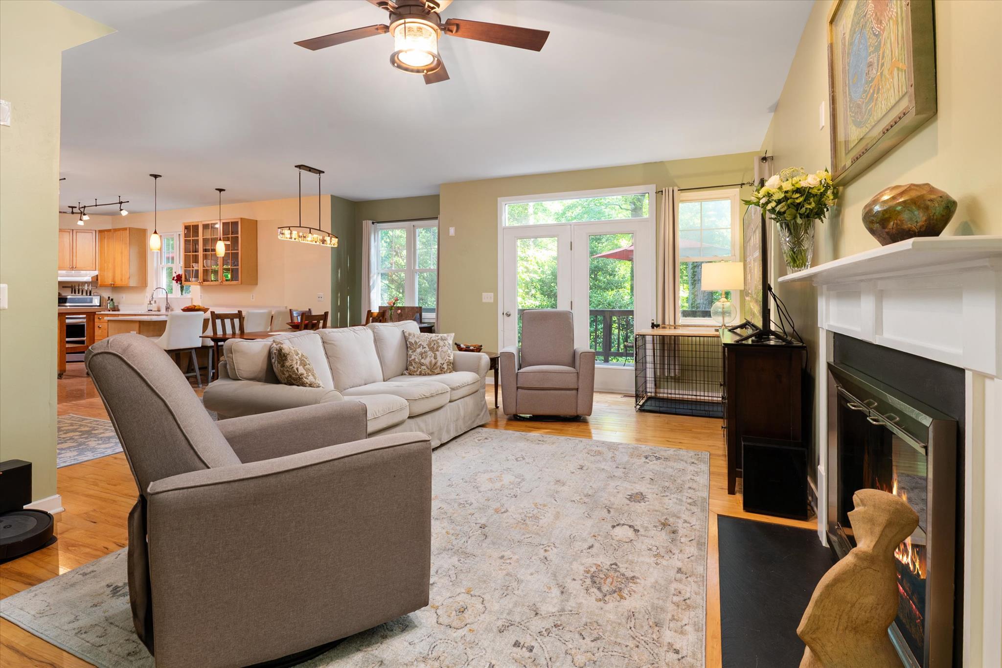 EDGEWATER BEACH - Residential