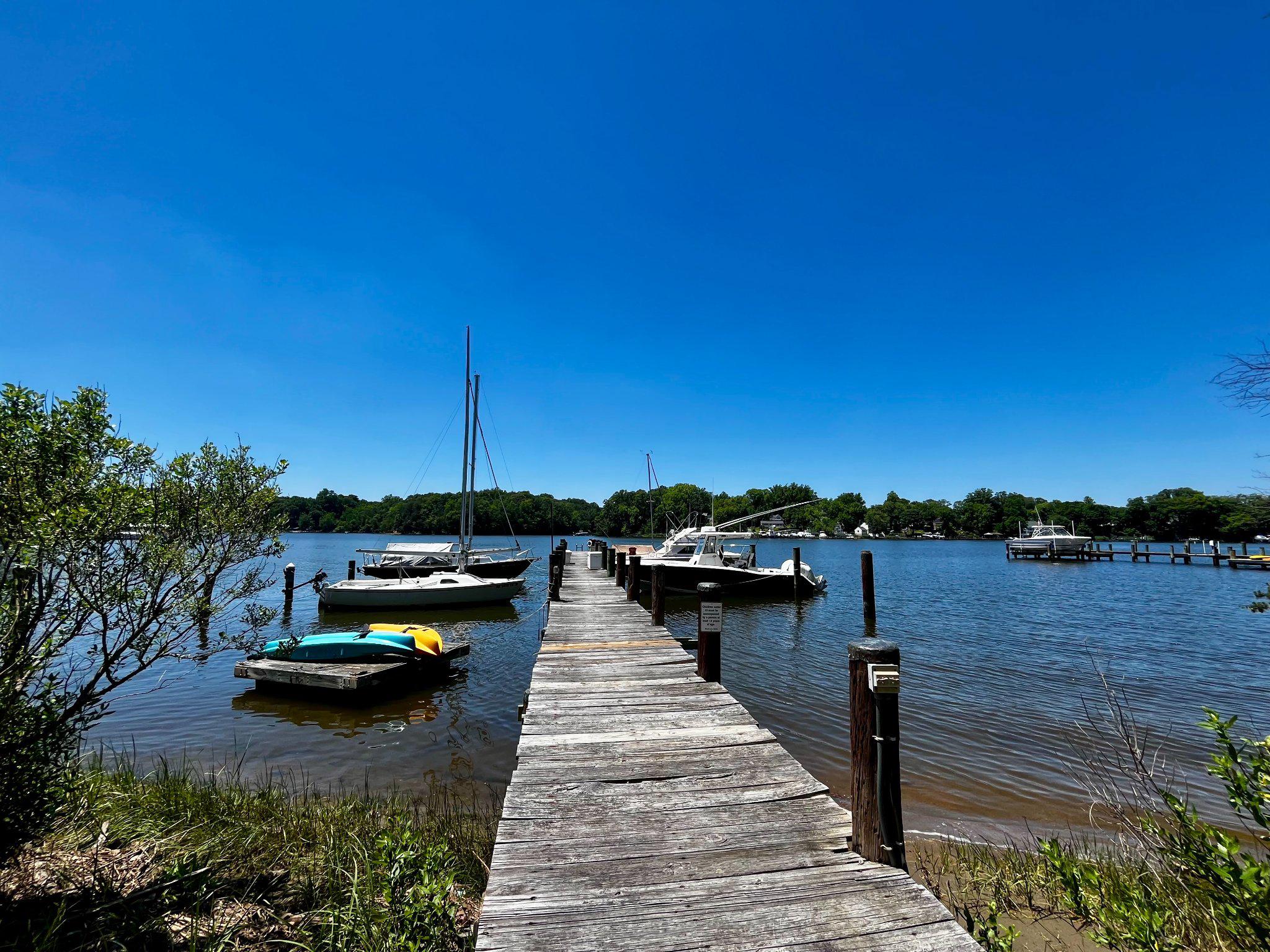 EDGEWATER BEACH - Residential