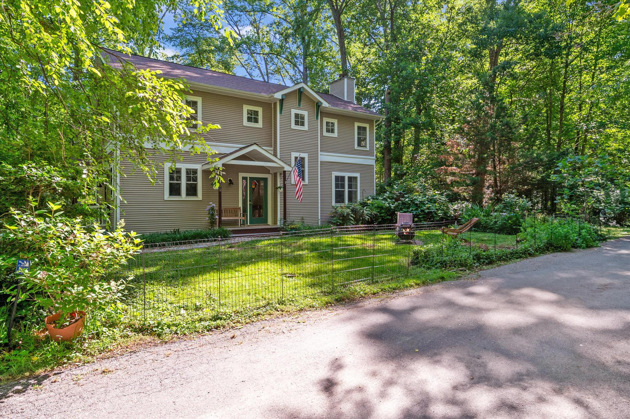 EDGEWATER BEACH - Residential