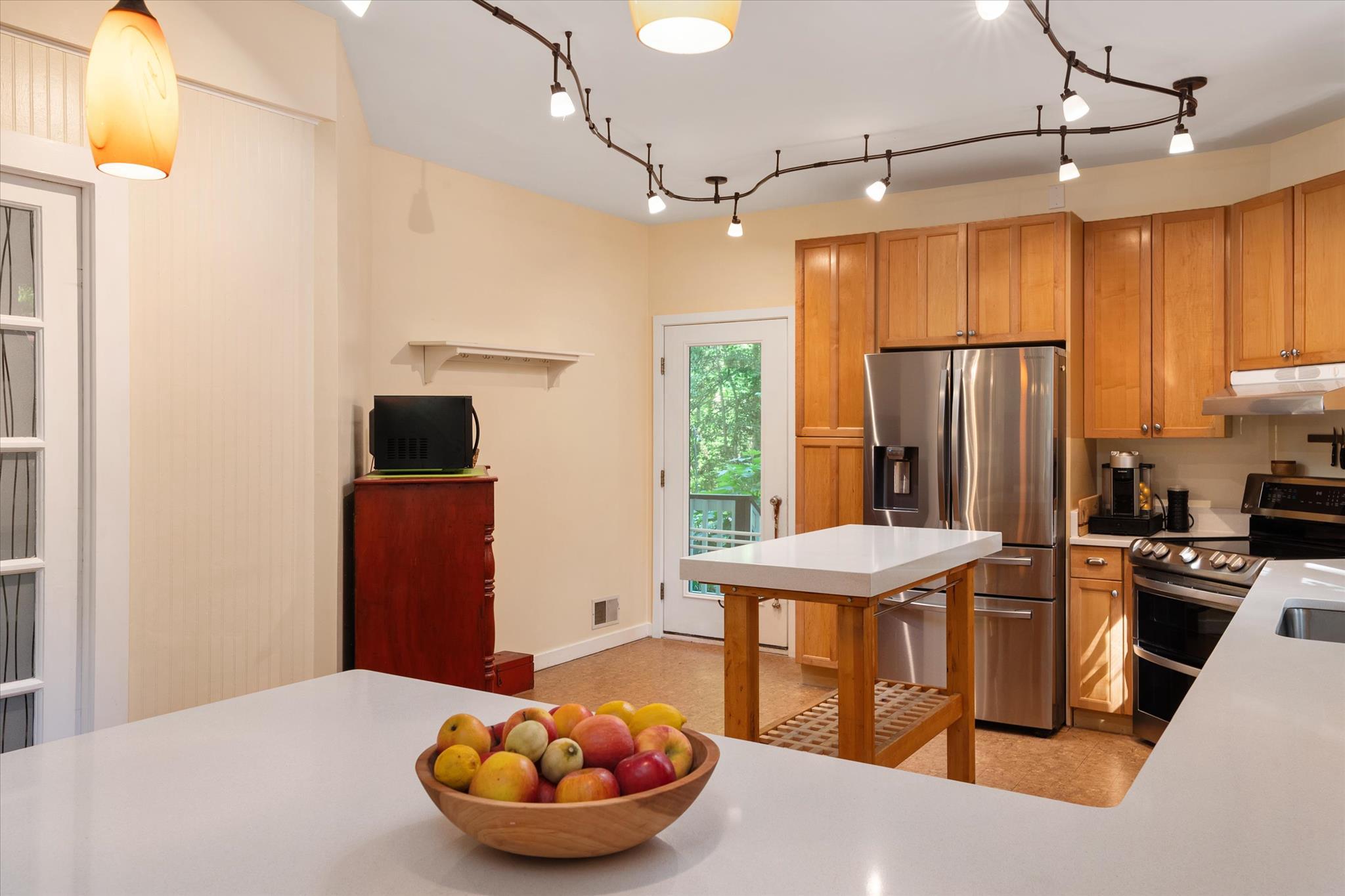 EDGEWATER BEACH - Residential