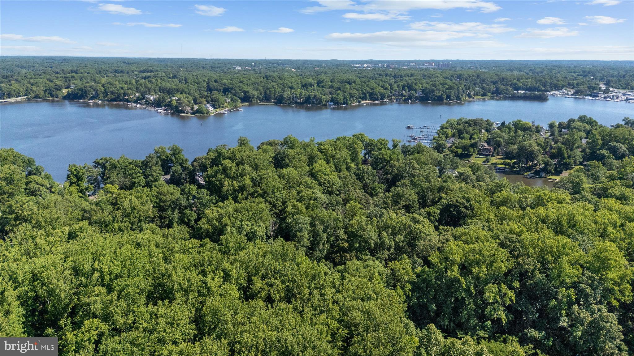 EDGEWATER BEACH - Residential
