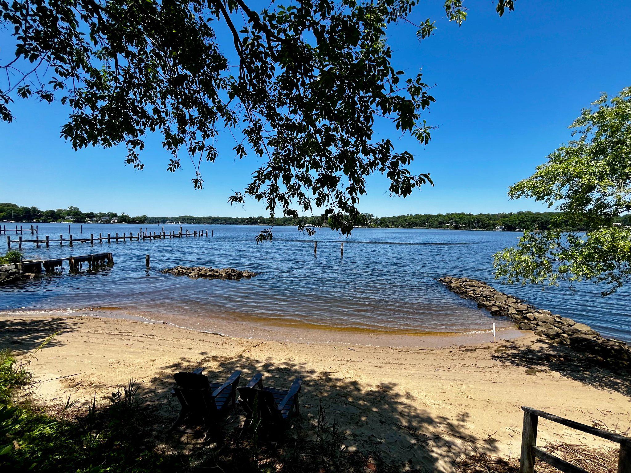 EDGEWATER BEACH - Residential