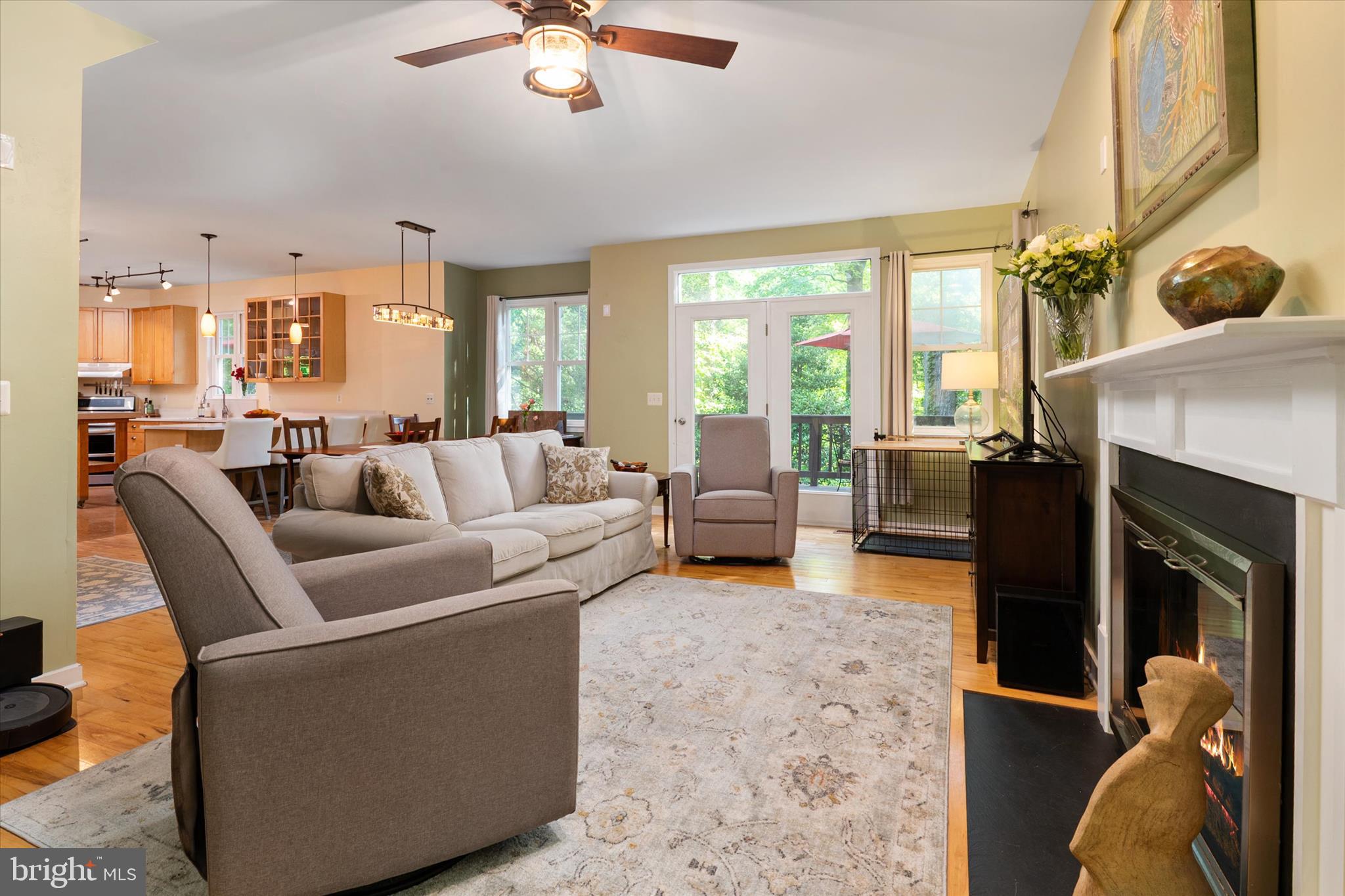 EDGEWATER BEACH - Residential