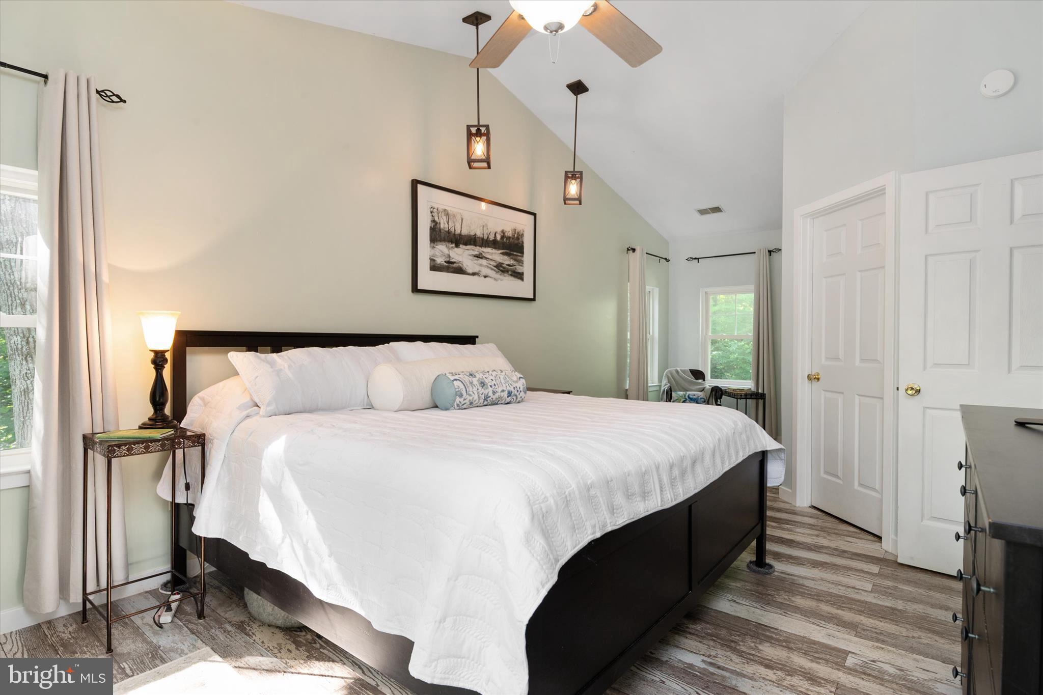 EDGEWATER BEACH - Residential