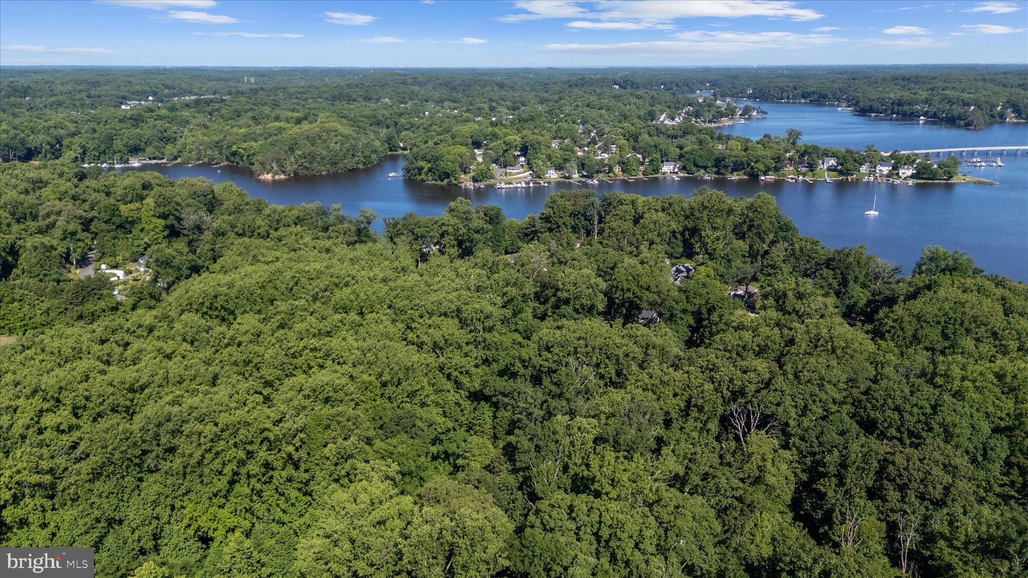 EDGEWATER BEACH - Residential