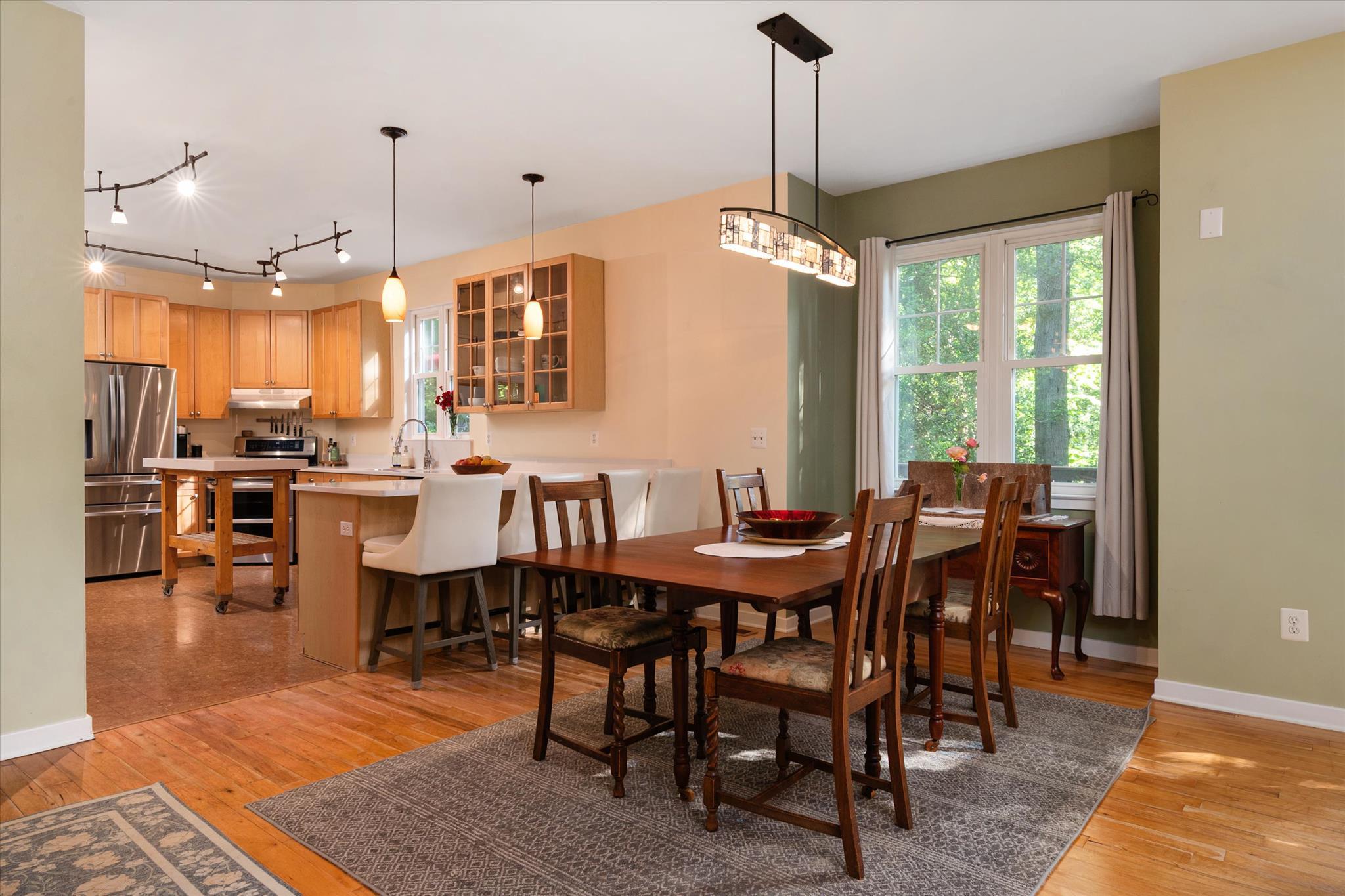 EDGEWATER BEACH - Residential