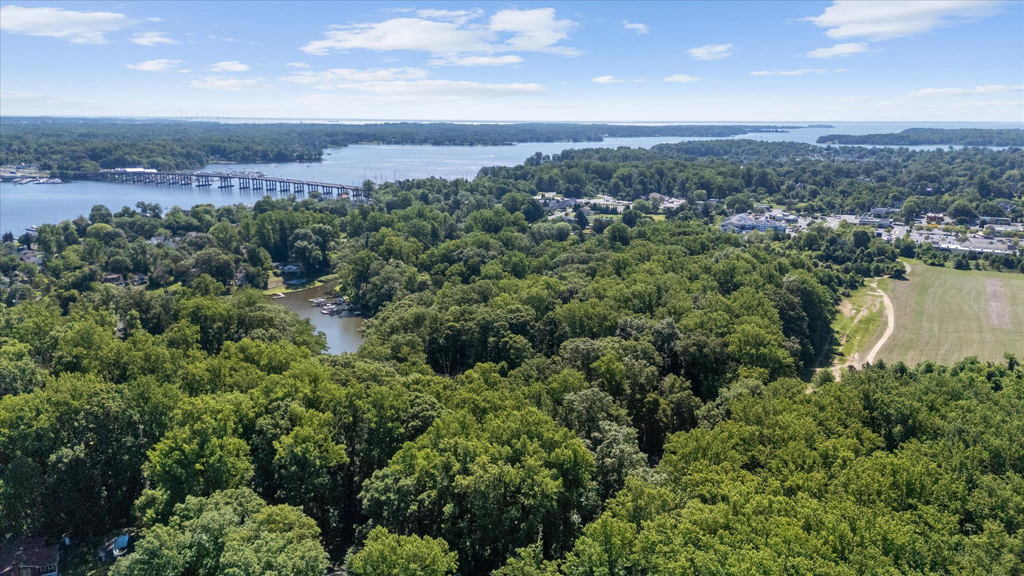 EDGEWATER BEACH - Residential