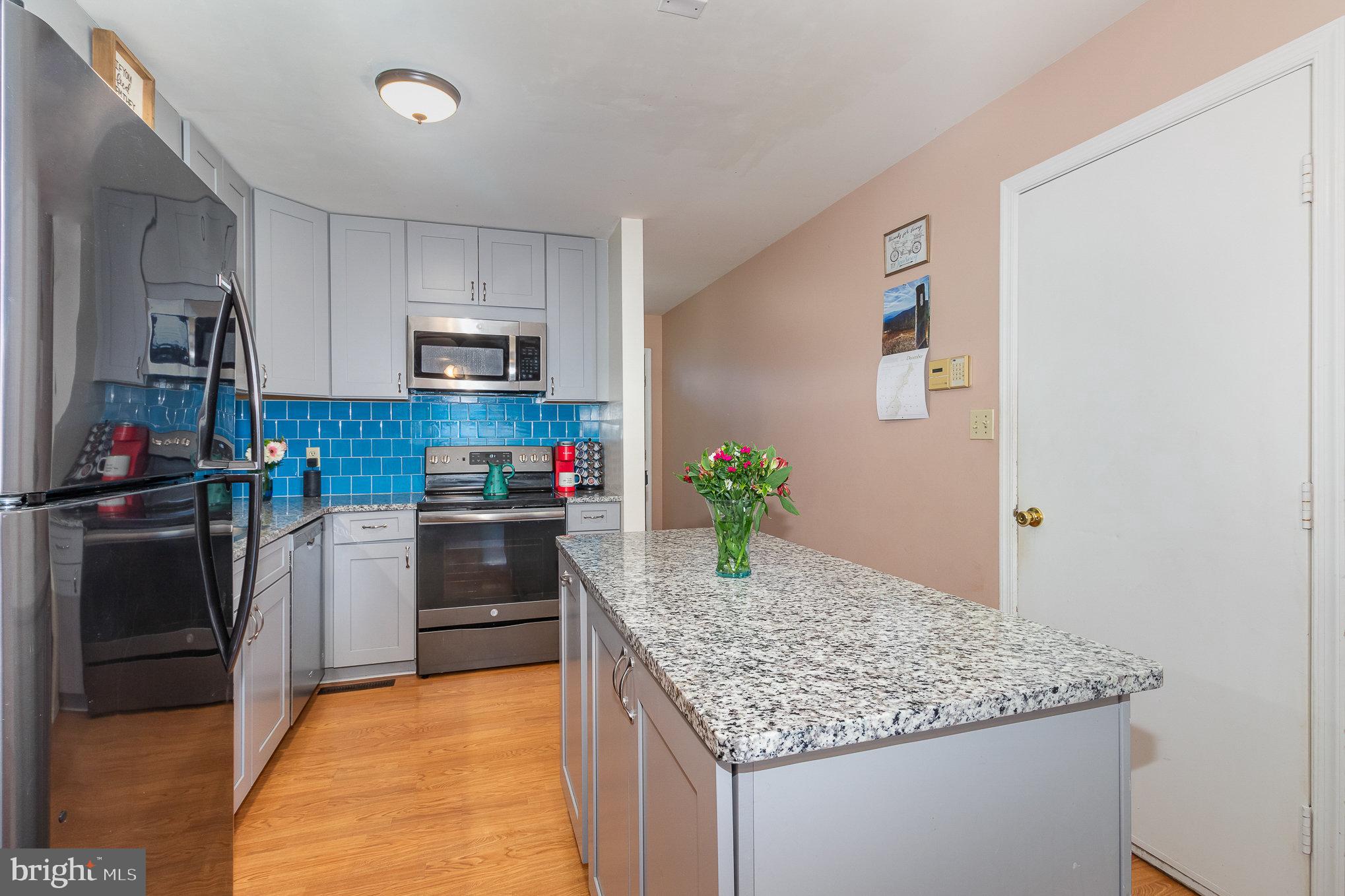 NORTHWOODS CROSSING - Residential
