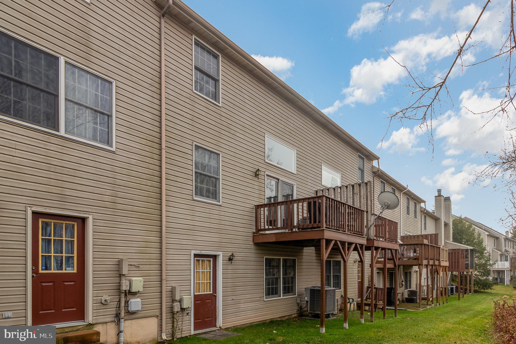 NORTHWOODS CROSSING - Residential