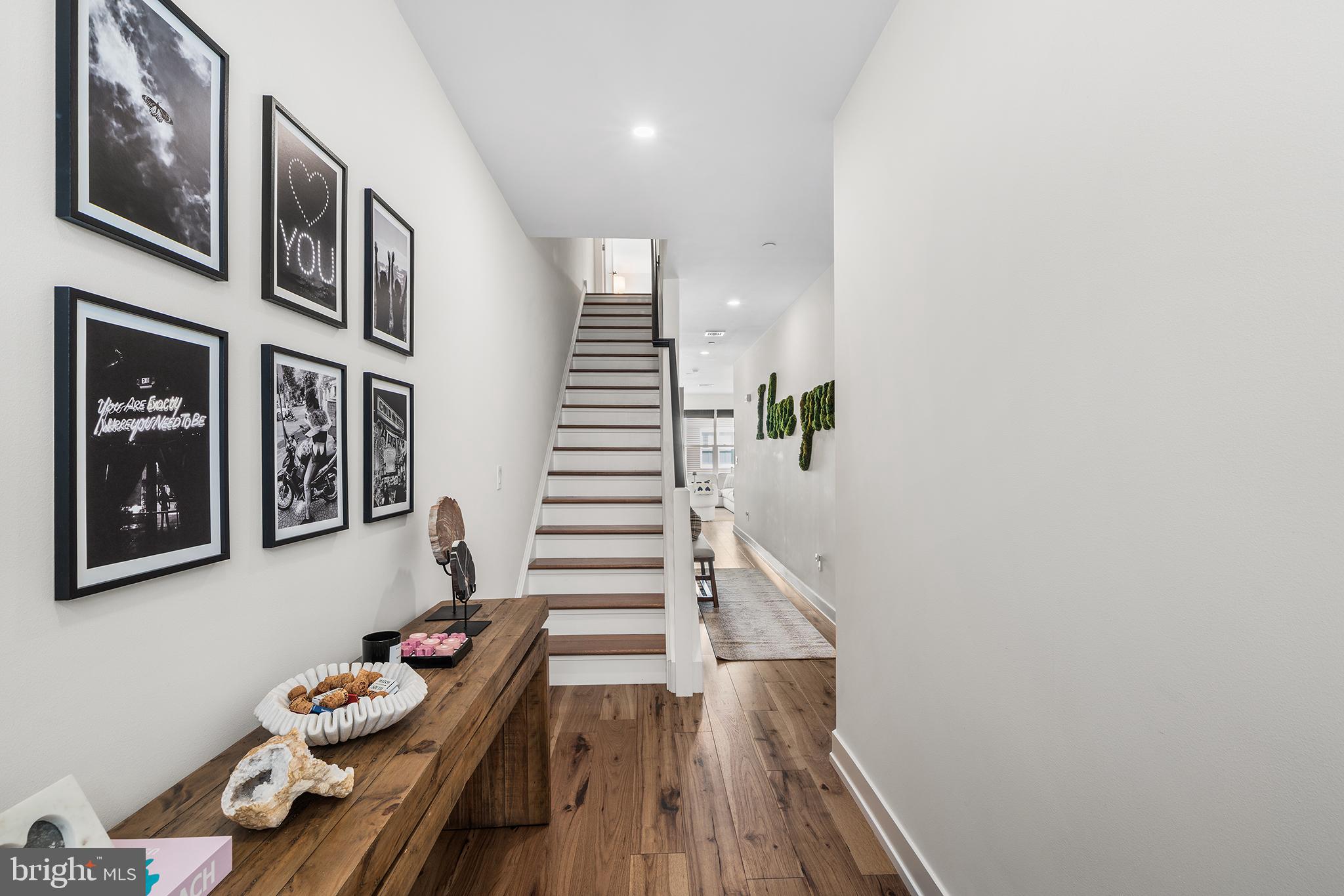 PARKVIEW AT WEST 7TH - Residential