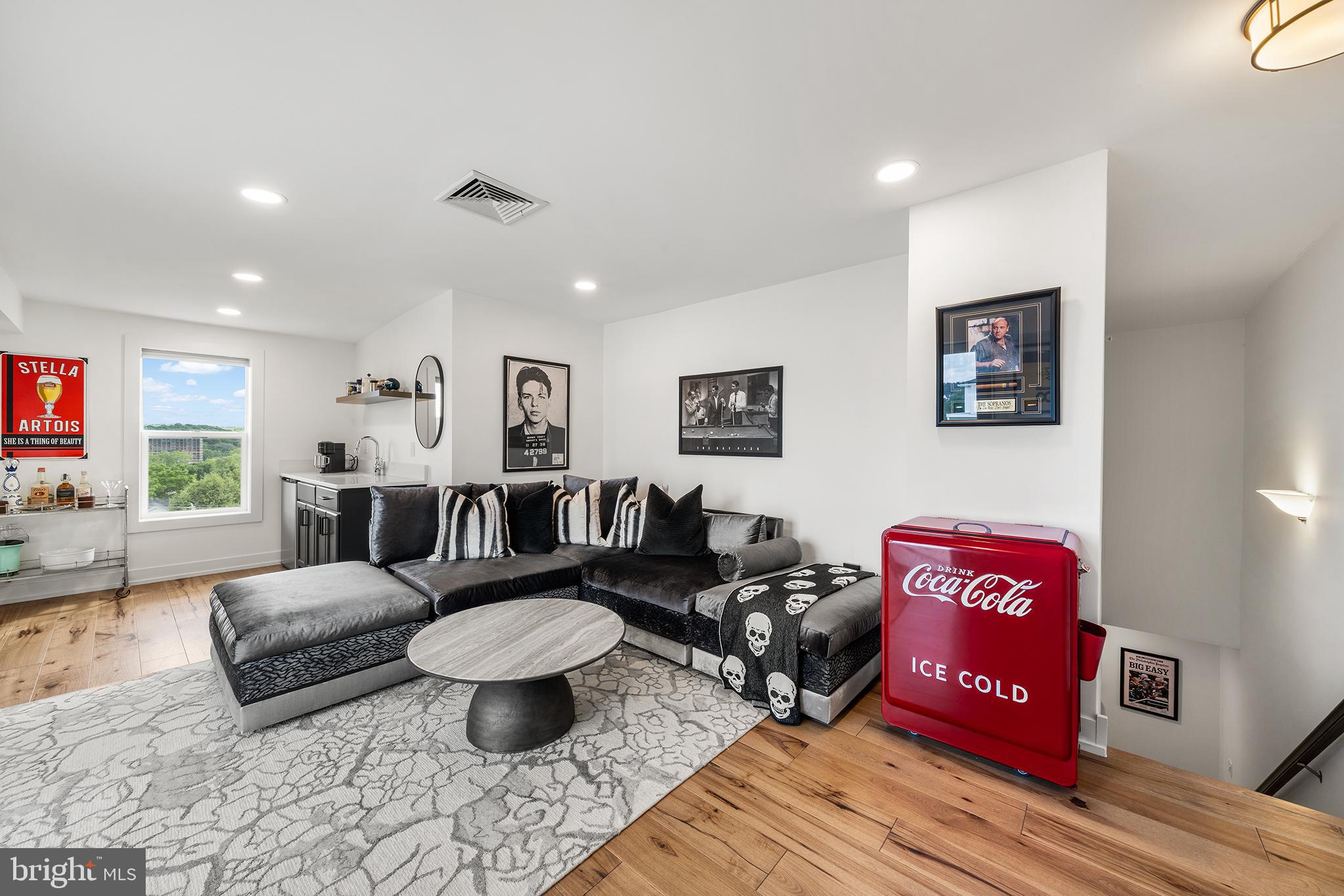 PARKVIEW AT WEST 7TH - Residential