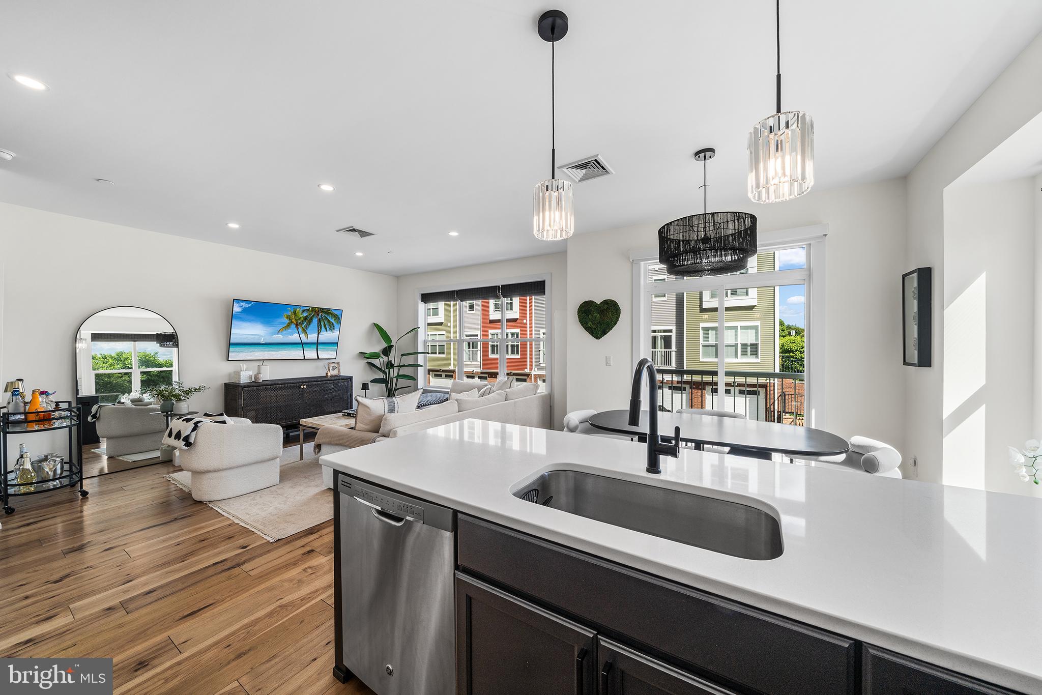 PARKVIEW AT WEST 7TH - Residential