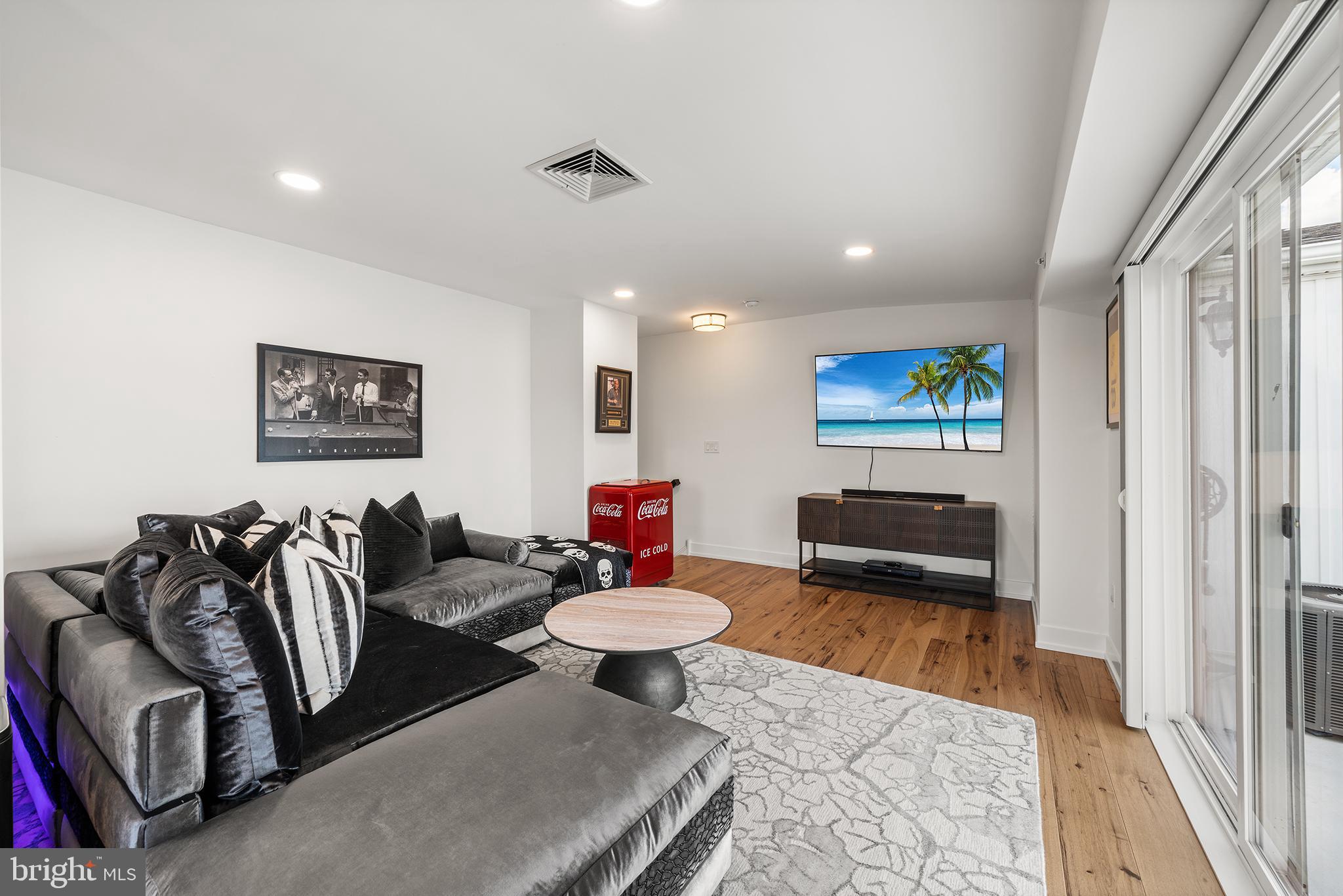 PARKVIEW AT WEST 7TH - Residential