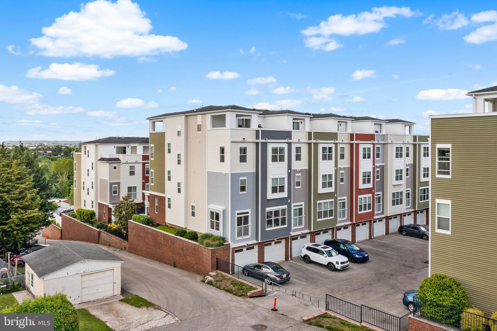 PARKVIEW AT WEST 7TH - Residential