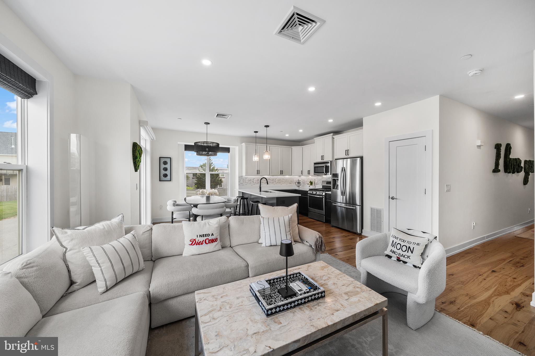 PARKVIEW AT WEST 7TH - Residential