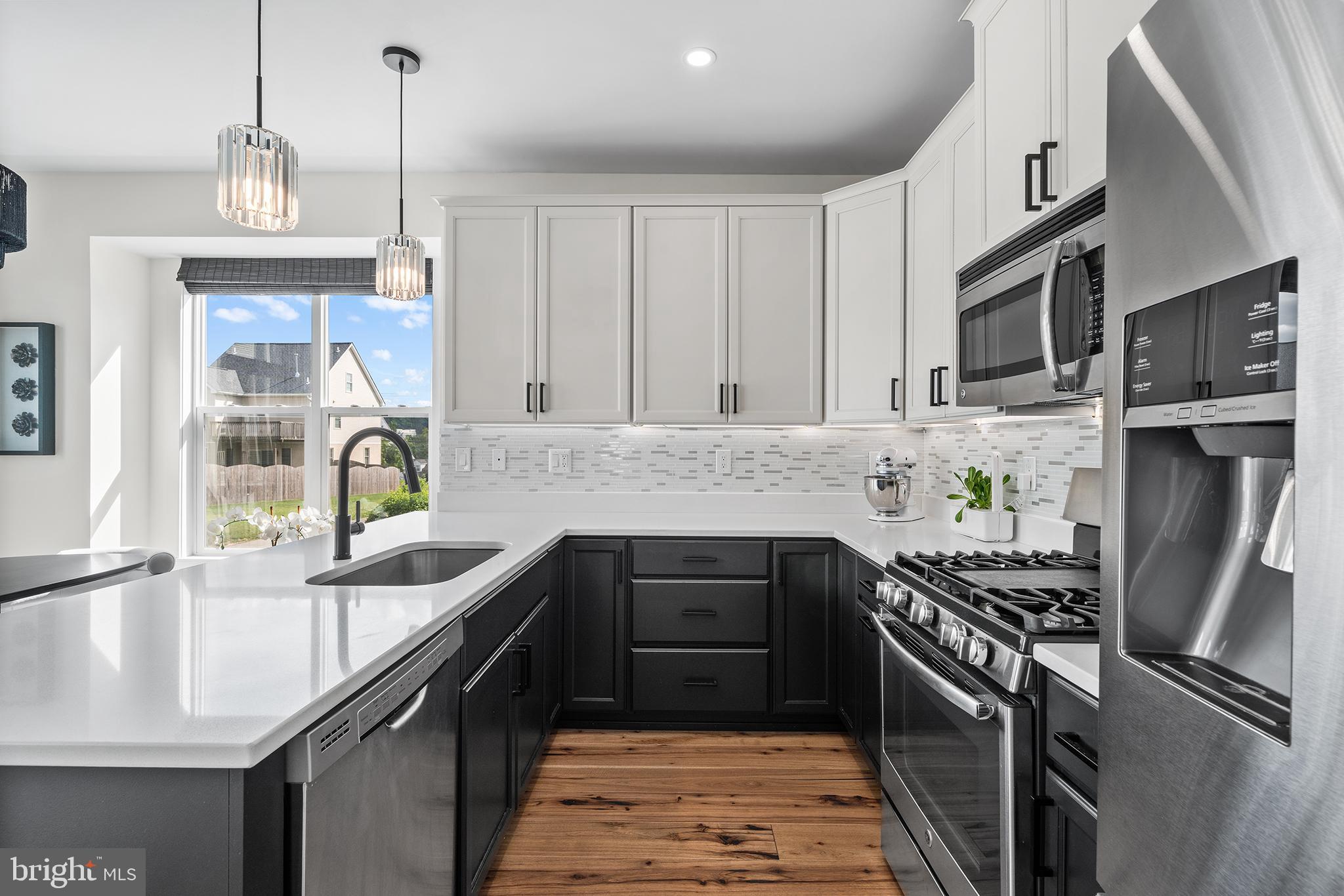 PARKVIEW AT WEST 7TH - Residential
