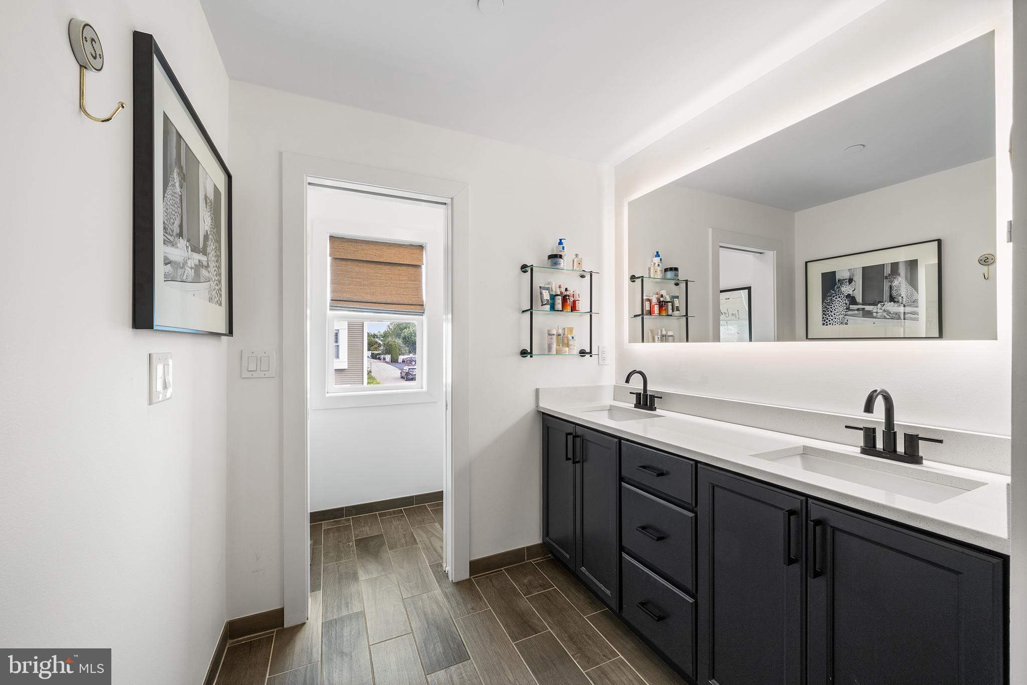 PARKVIEW AT WEST 7TH - Residential