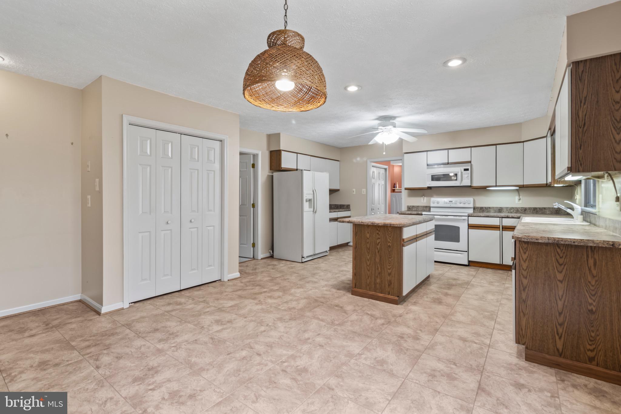 ALBRITTAIN ESTATES - Residential