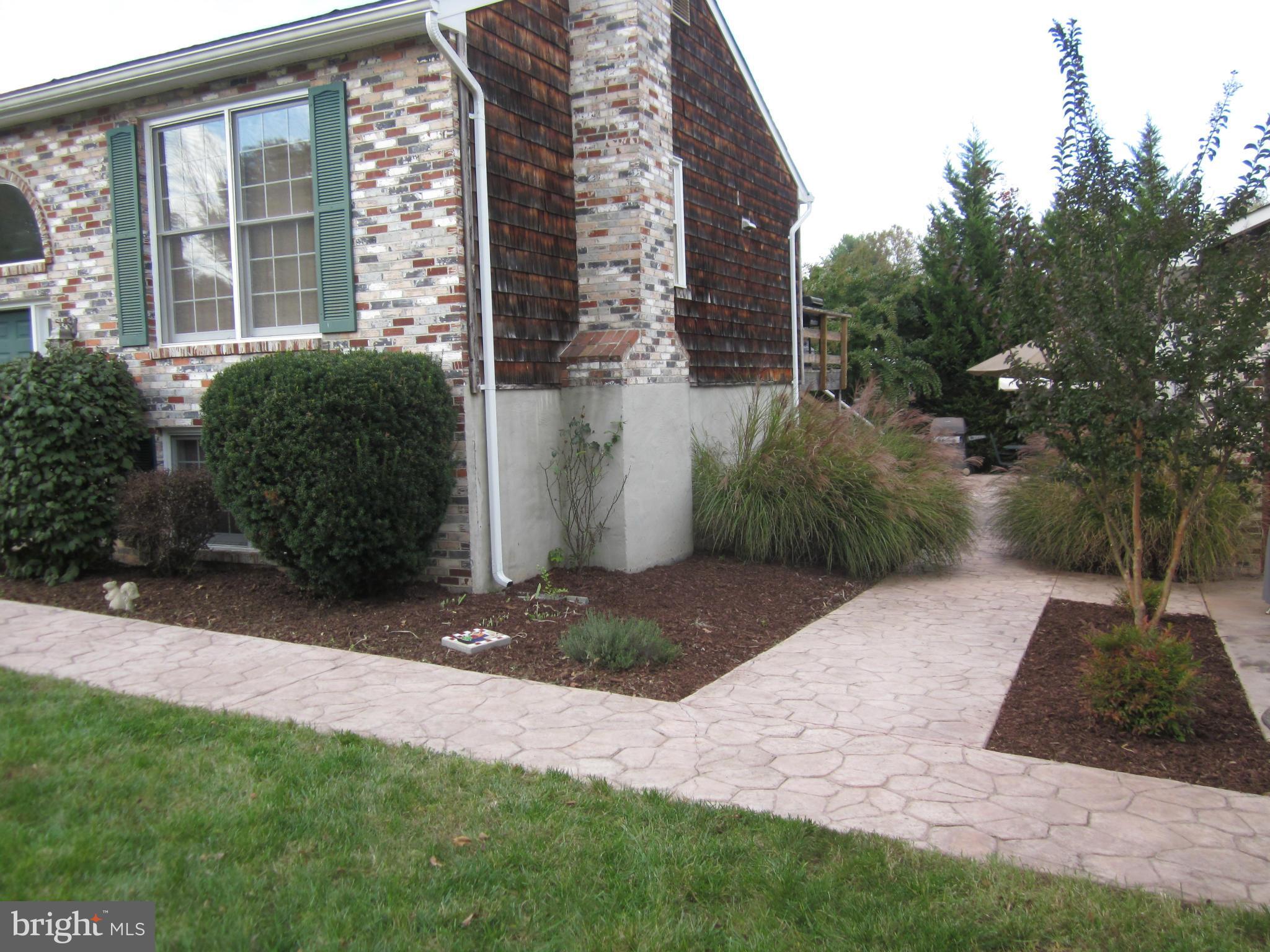 YORKSHIRE ACRES - Residential