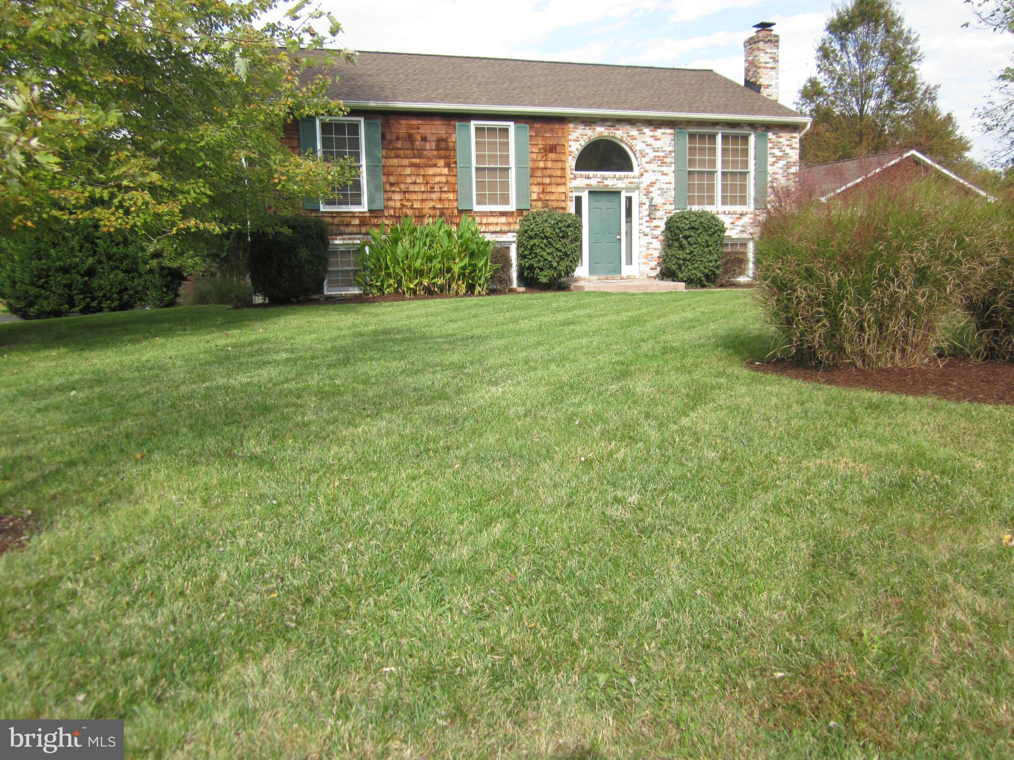 YORKSHIRE ACRES - Residential