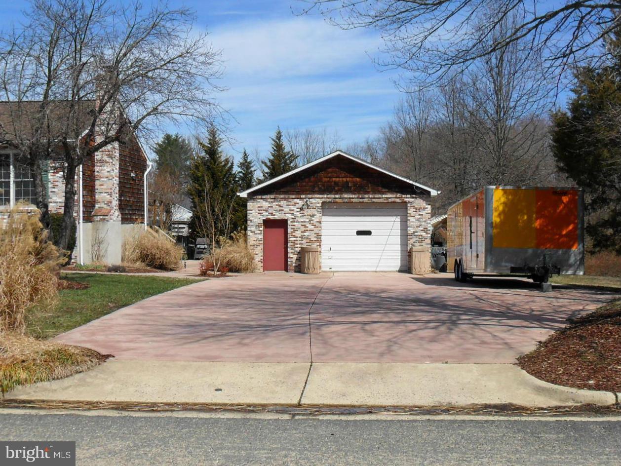 YORKSHIRE ACRES - Residential