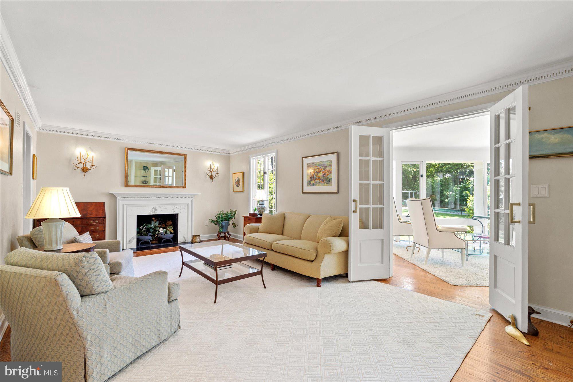 CHEVY CHASE HILLS - Residential